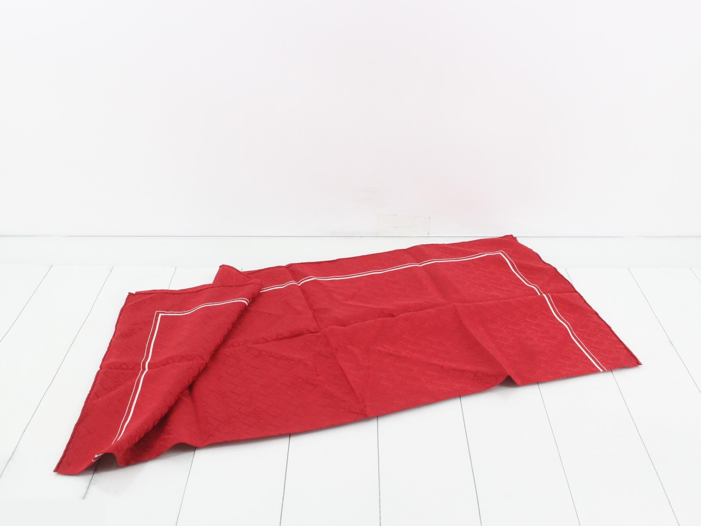 scarf — view 3