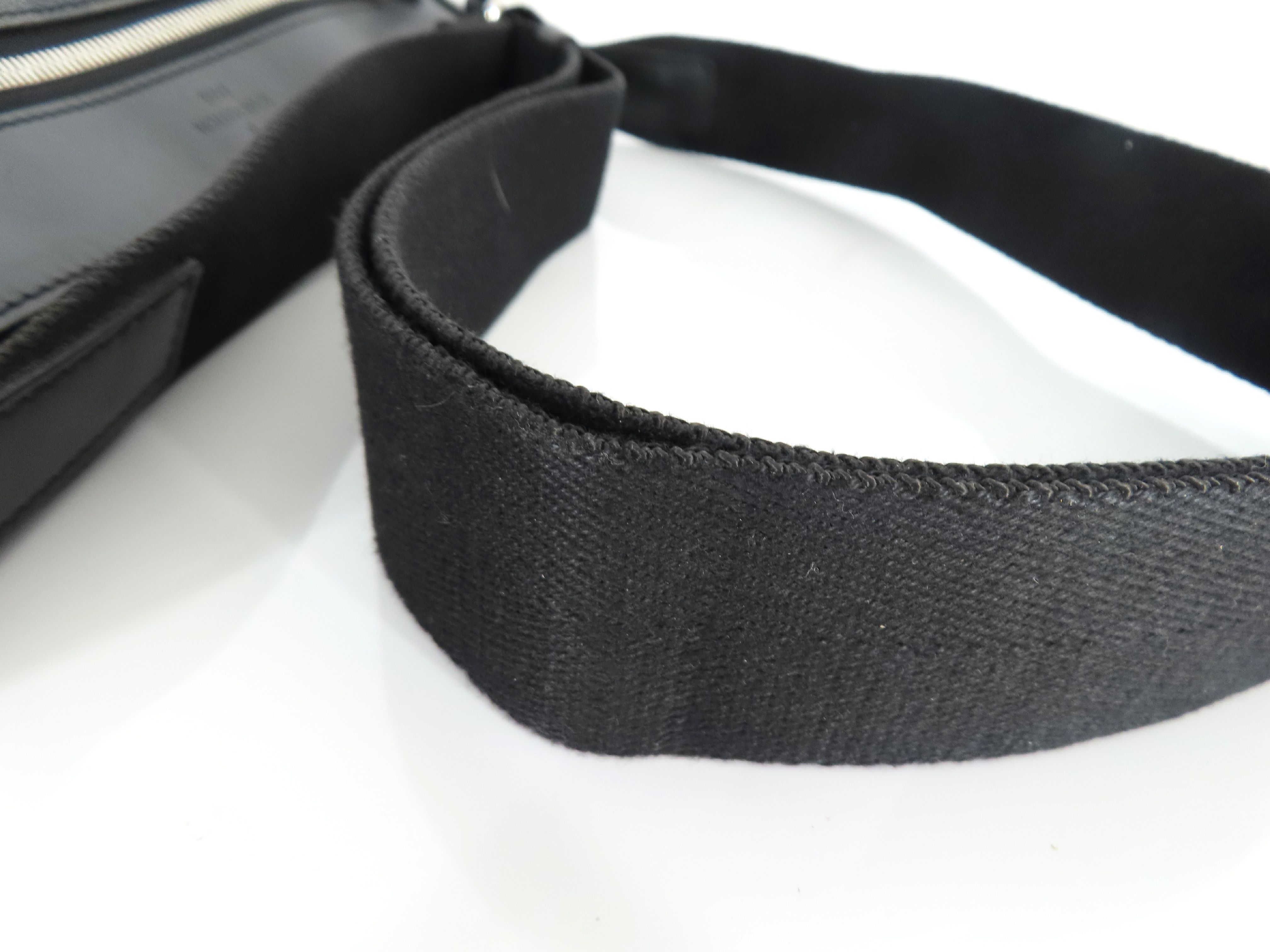 Damier Graphite ID- Mick 30 Canvas Black Shoulderbag SHW CA2128 Shoulder Bag — view 4