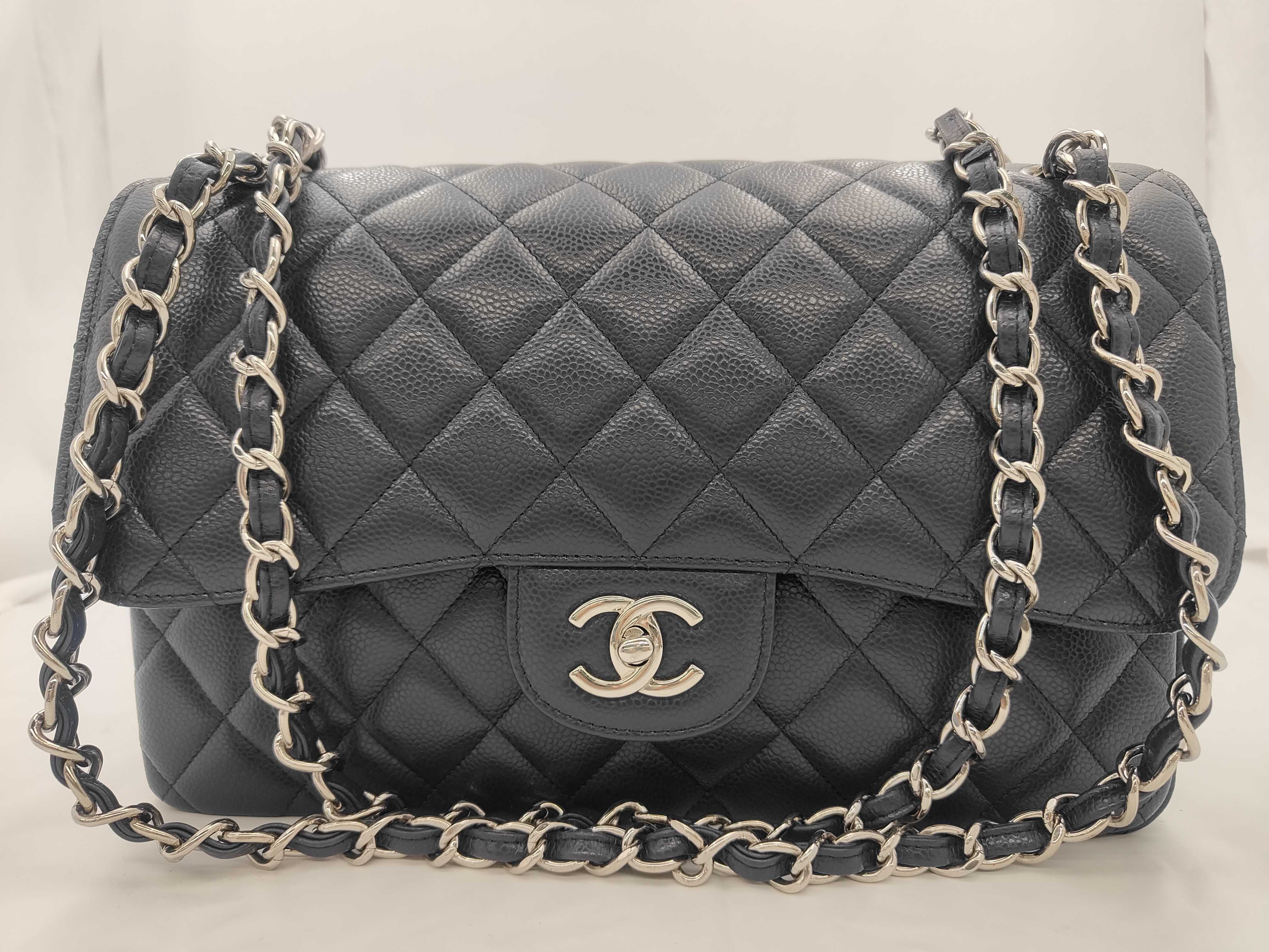 Matelassé 30 Double Flap Caviar Navy Chain Shoulder Bag