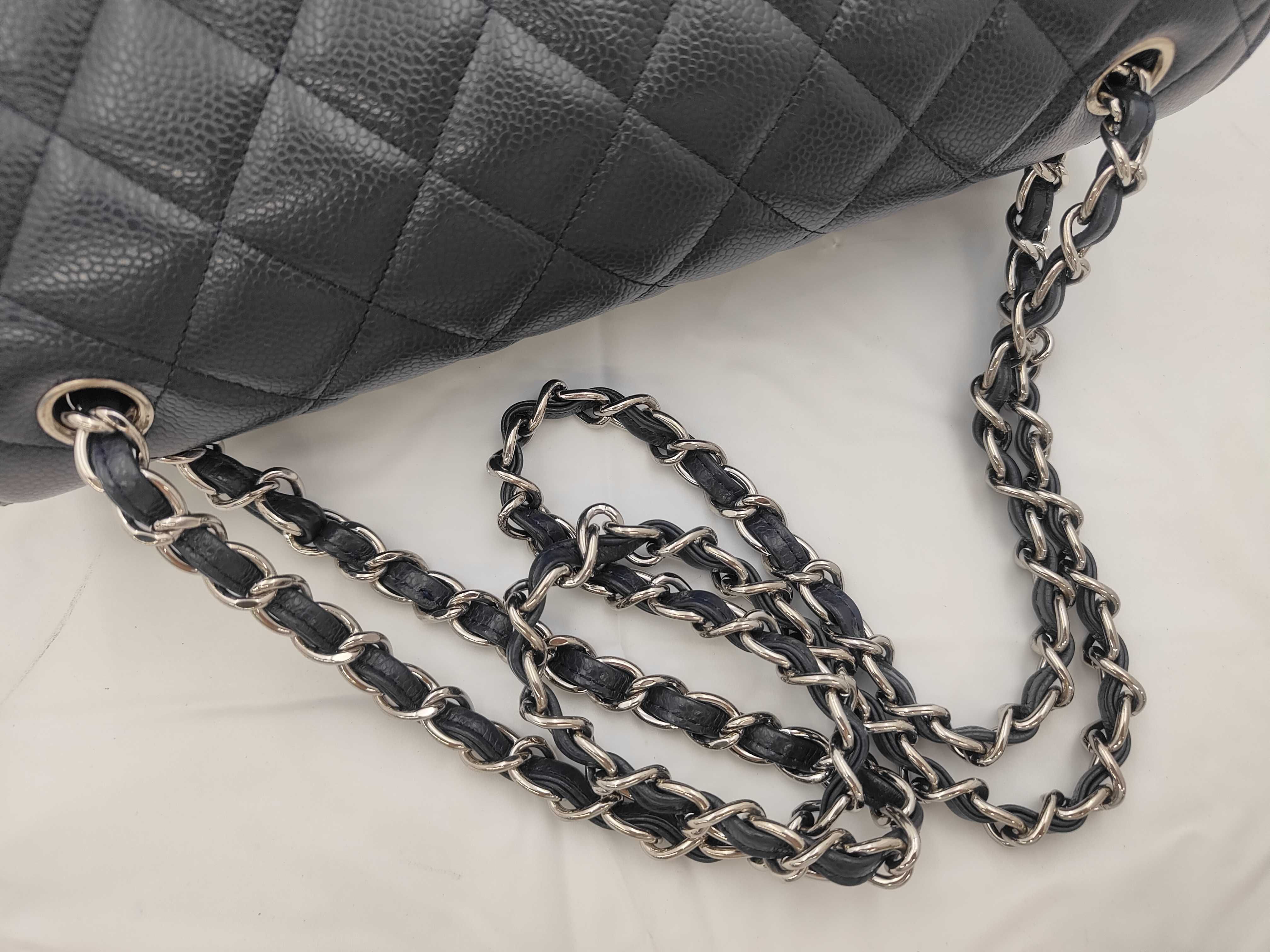 Matelassé 30 Double Flap Caviar Navy Chain Shoulder Bag — view 3