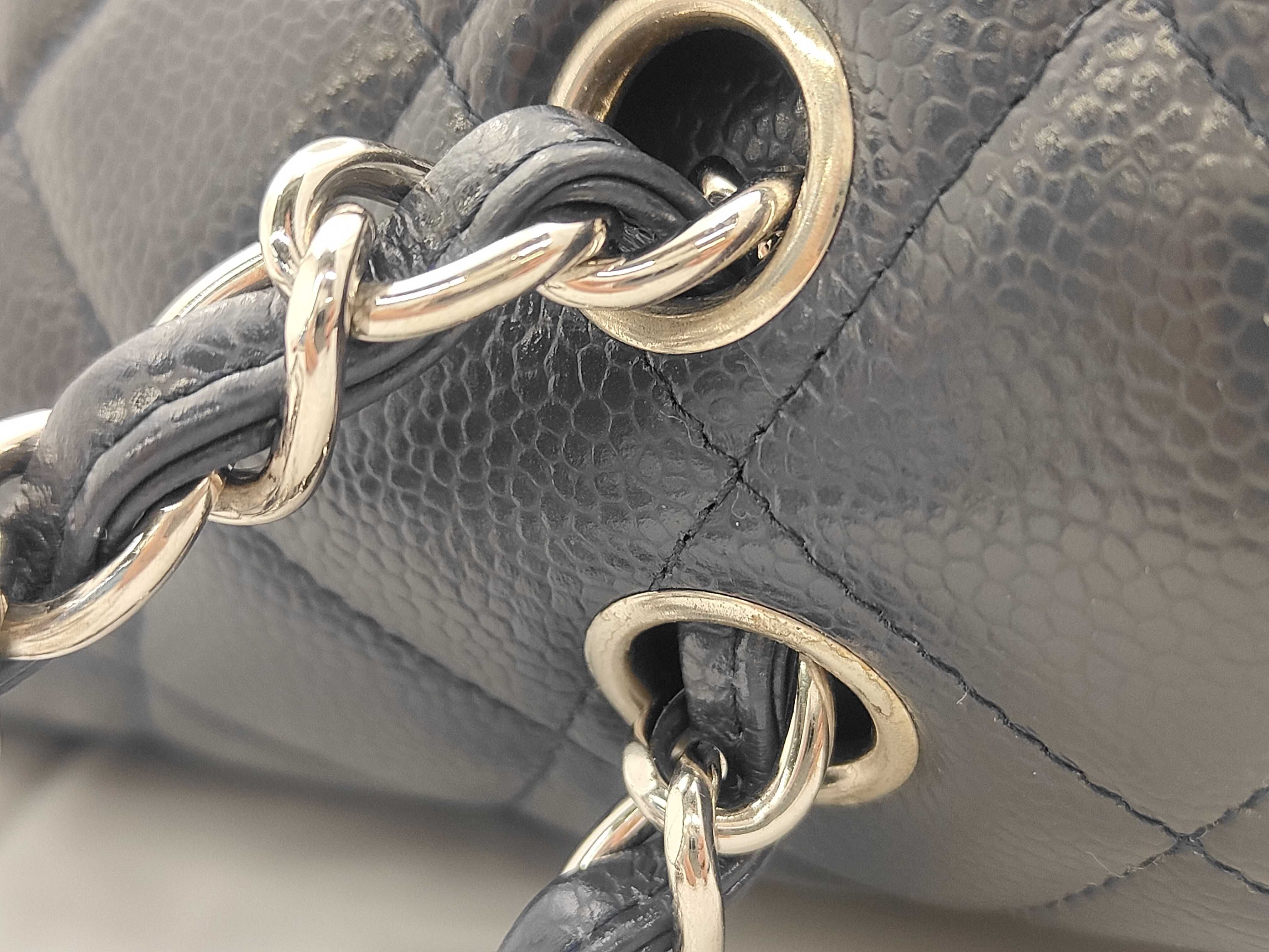 Matelassé 30 Double Flap Caviar Navy Chain Shoulder Bag — view 5