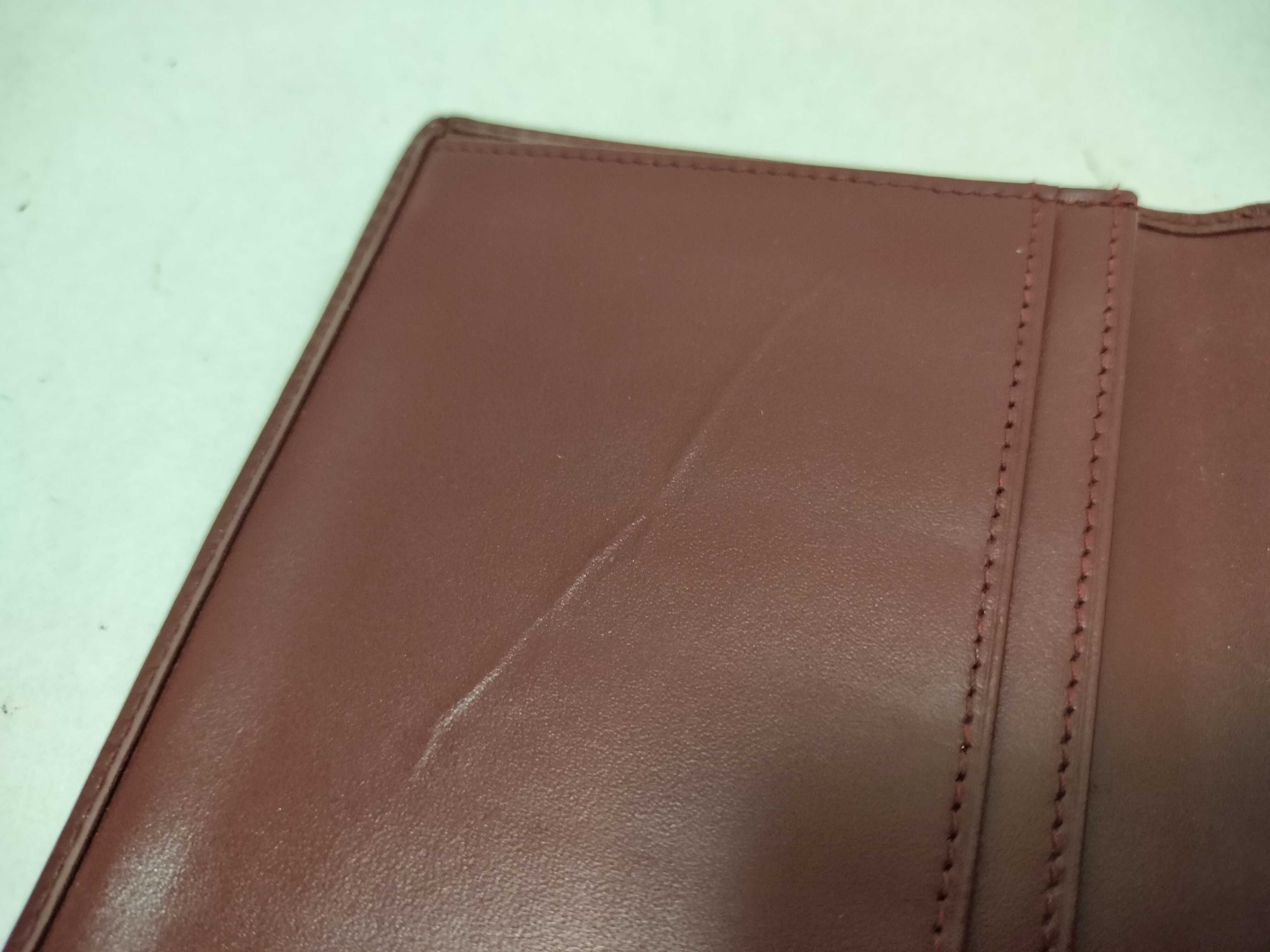 Must line long wallet/billfold — view 11
