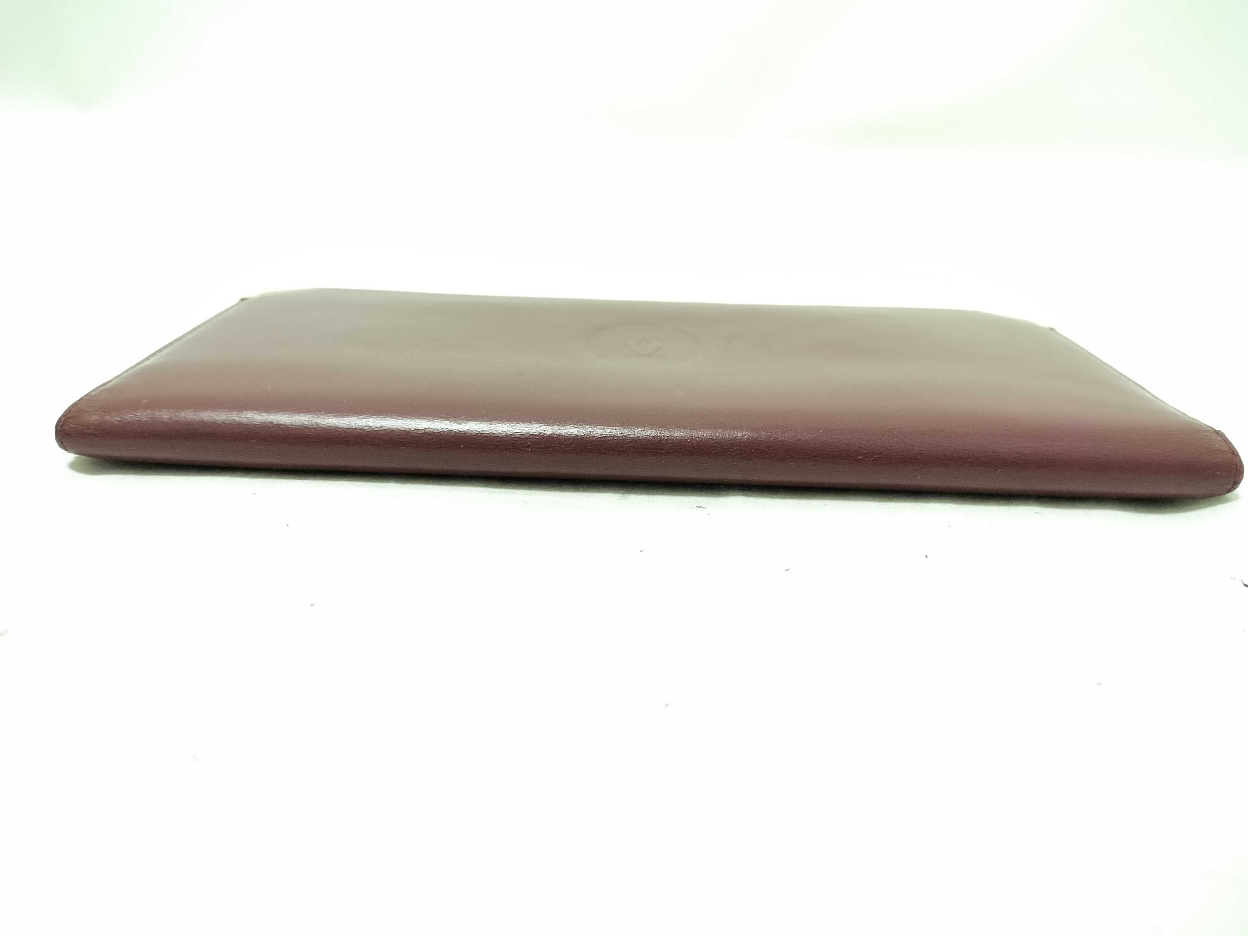Must line long wallet/billfold — view 3