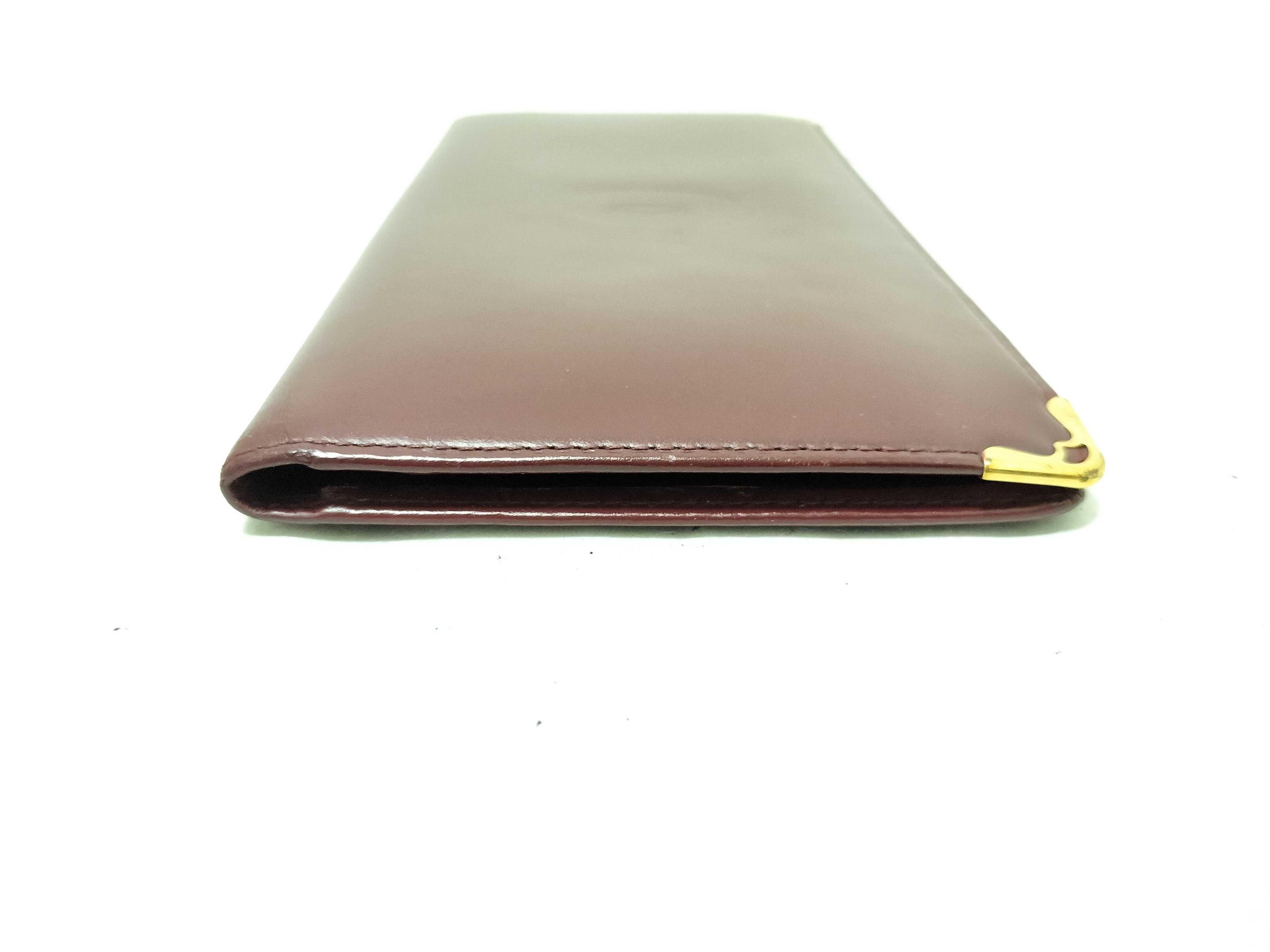 Must line long wallet/billfold — view 5