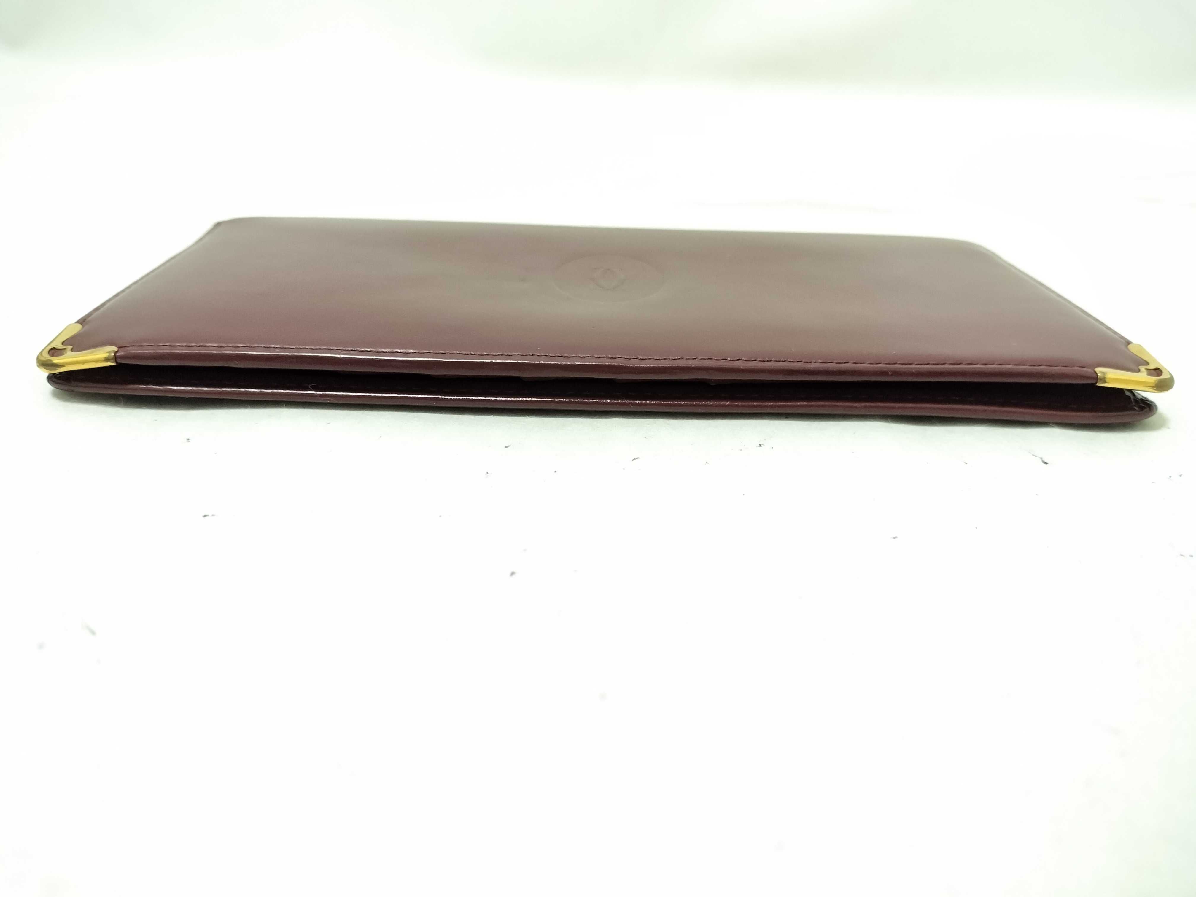Must line long wallet/billfold — view 6