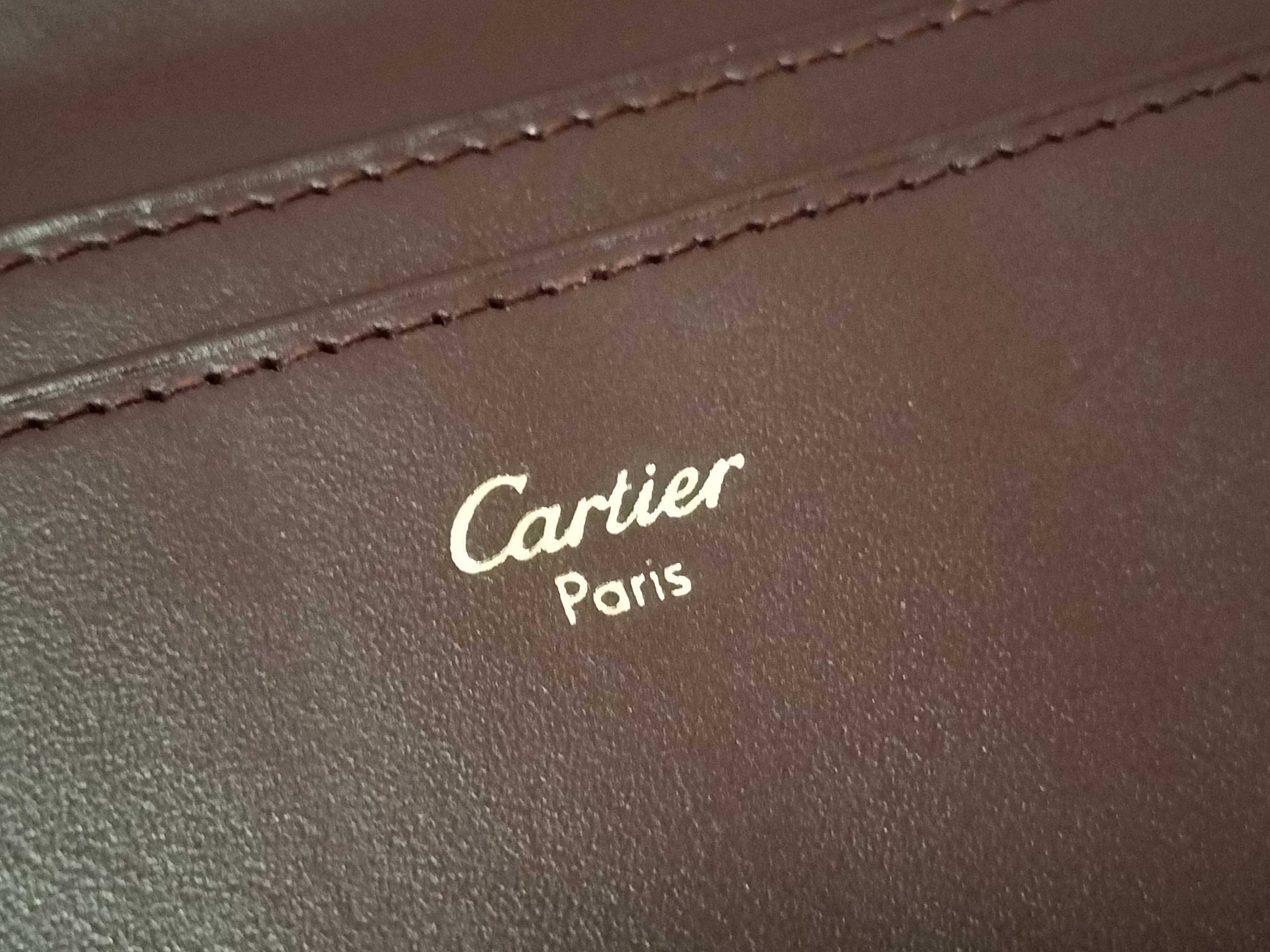 Must line long wallet/billfold — view 10