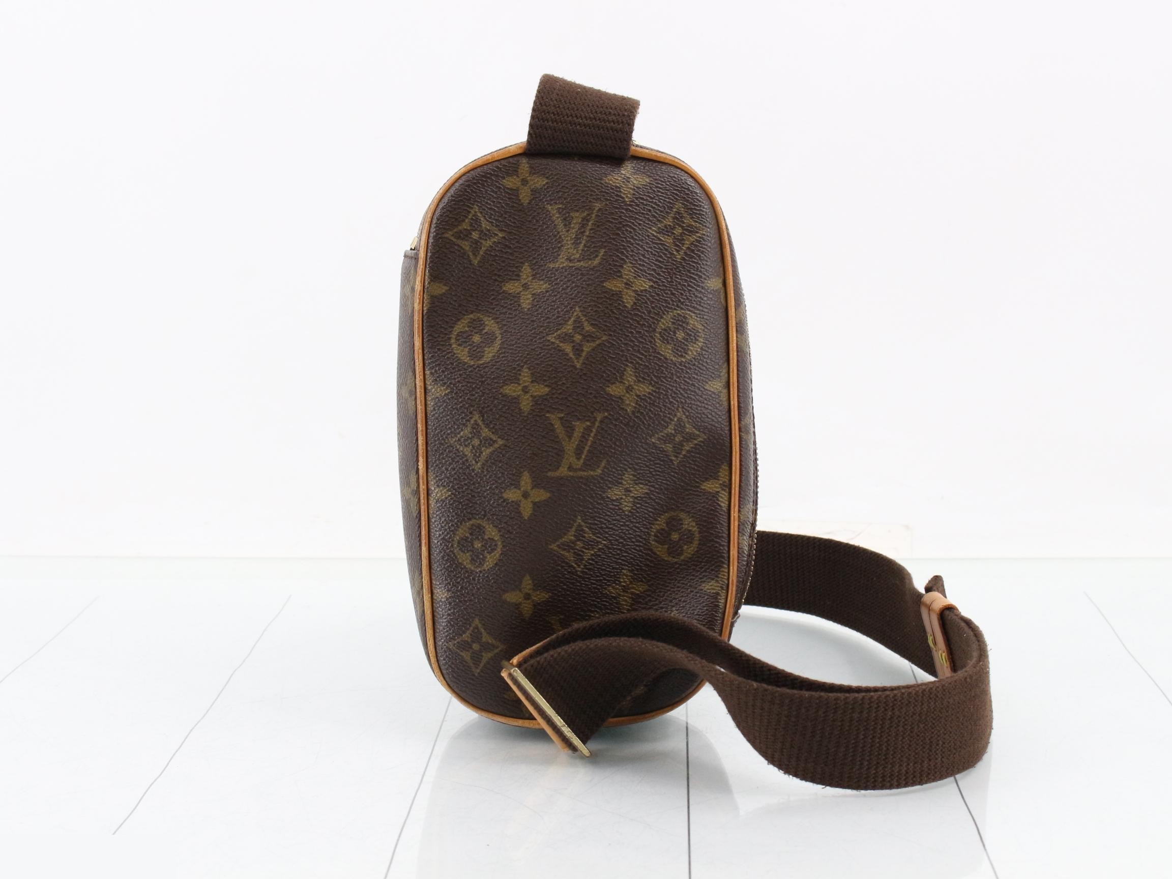 Pochette Gange — view 2