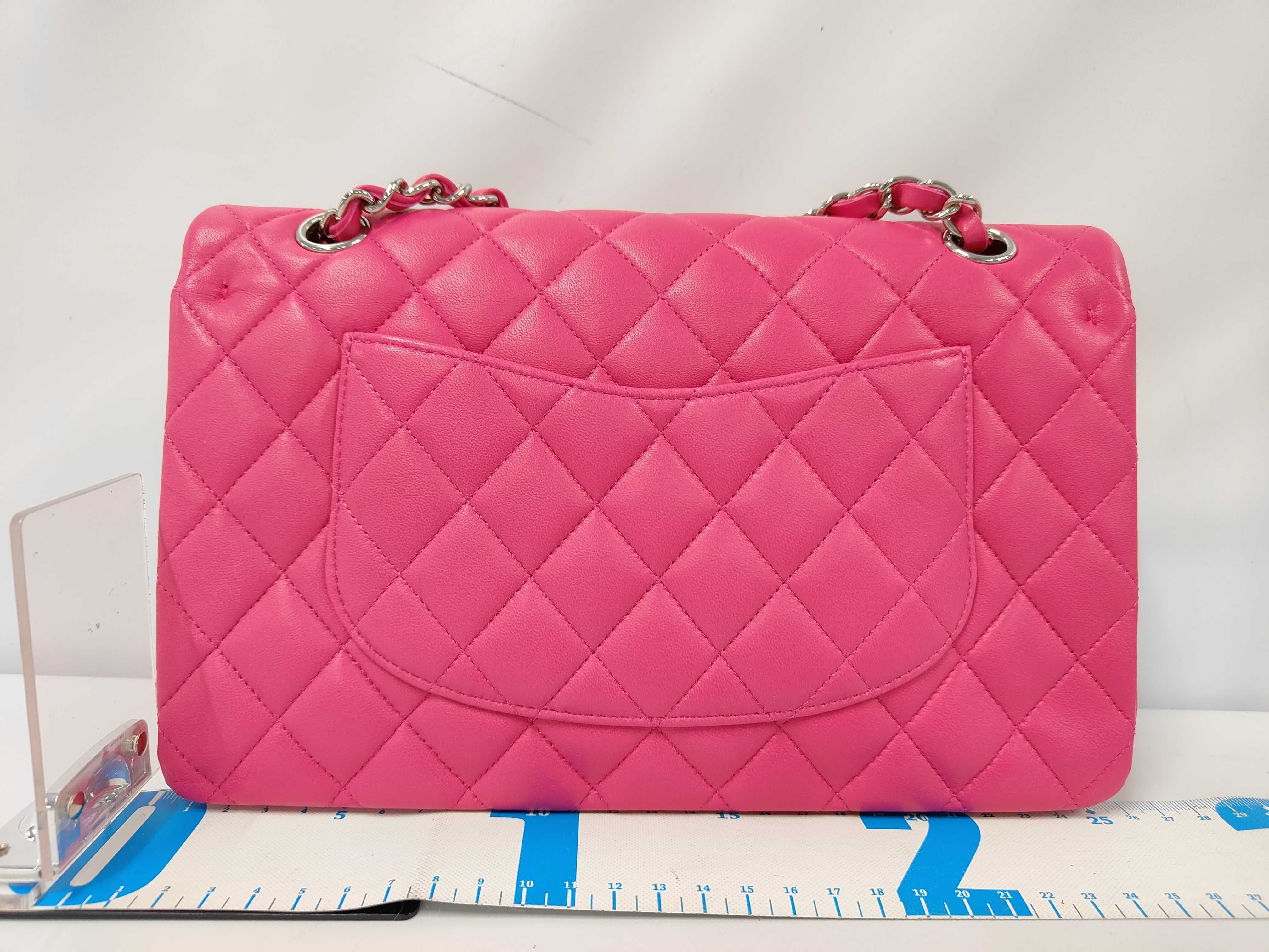 Double Flap 25 Chain Shoulder Bag, Matelassé Lambskin, Pink, SS Shoulder Bag — view 2