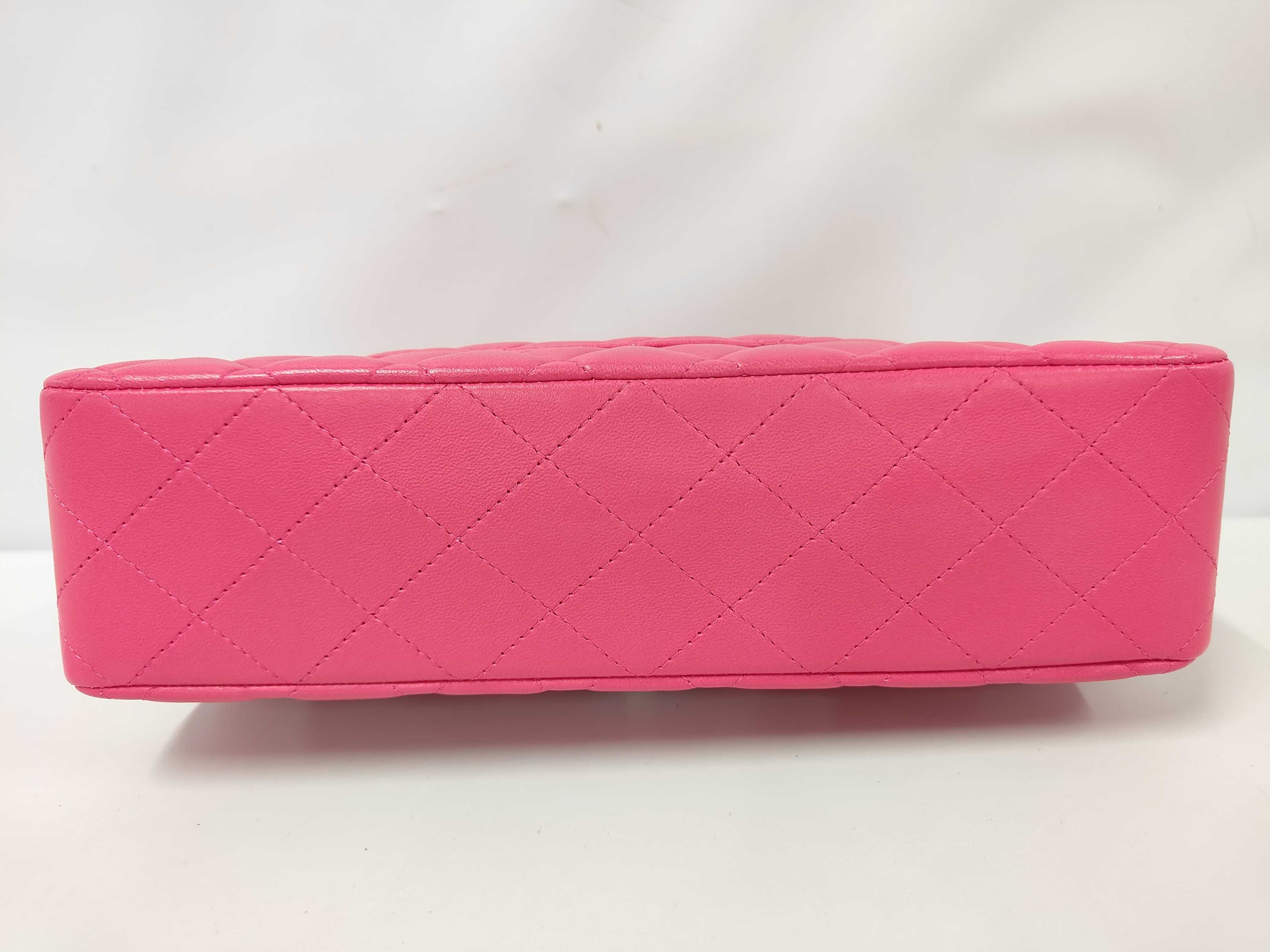 Double Flap 25 Chain Shoulder Bag, Matelassé Lambskin, Pink, SS Shoulder Bag — view 3