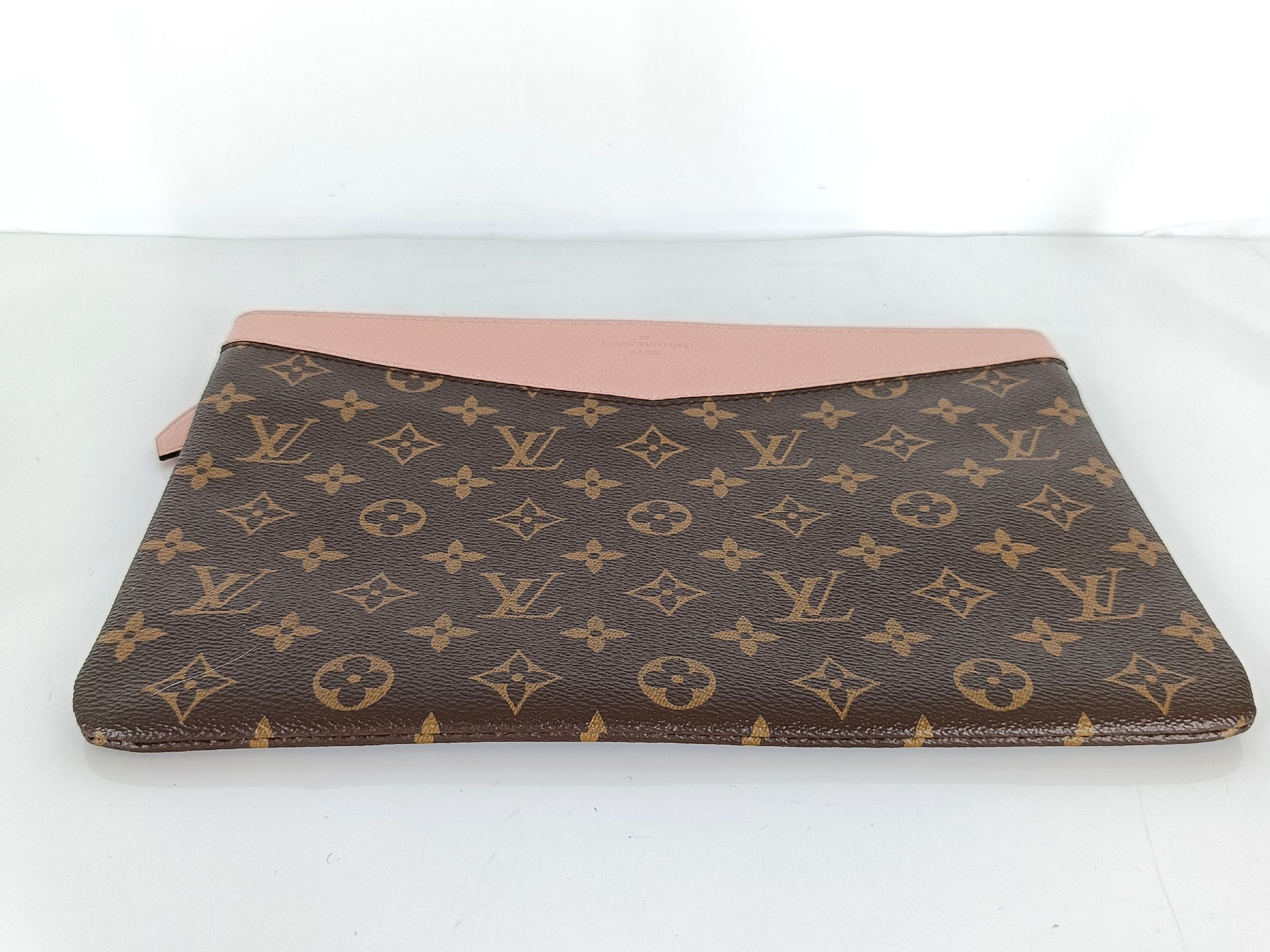 Monogram DU- Monogram Daily Pouch M62942 TN2159 Clutch Bag — view 6