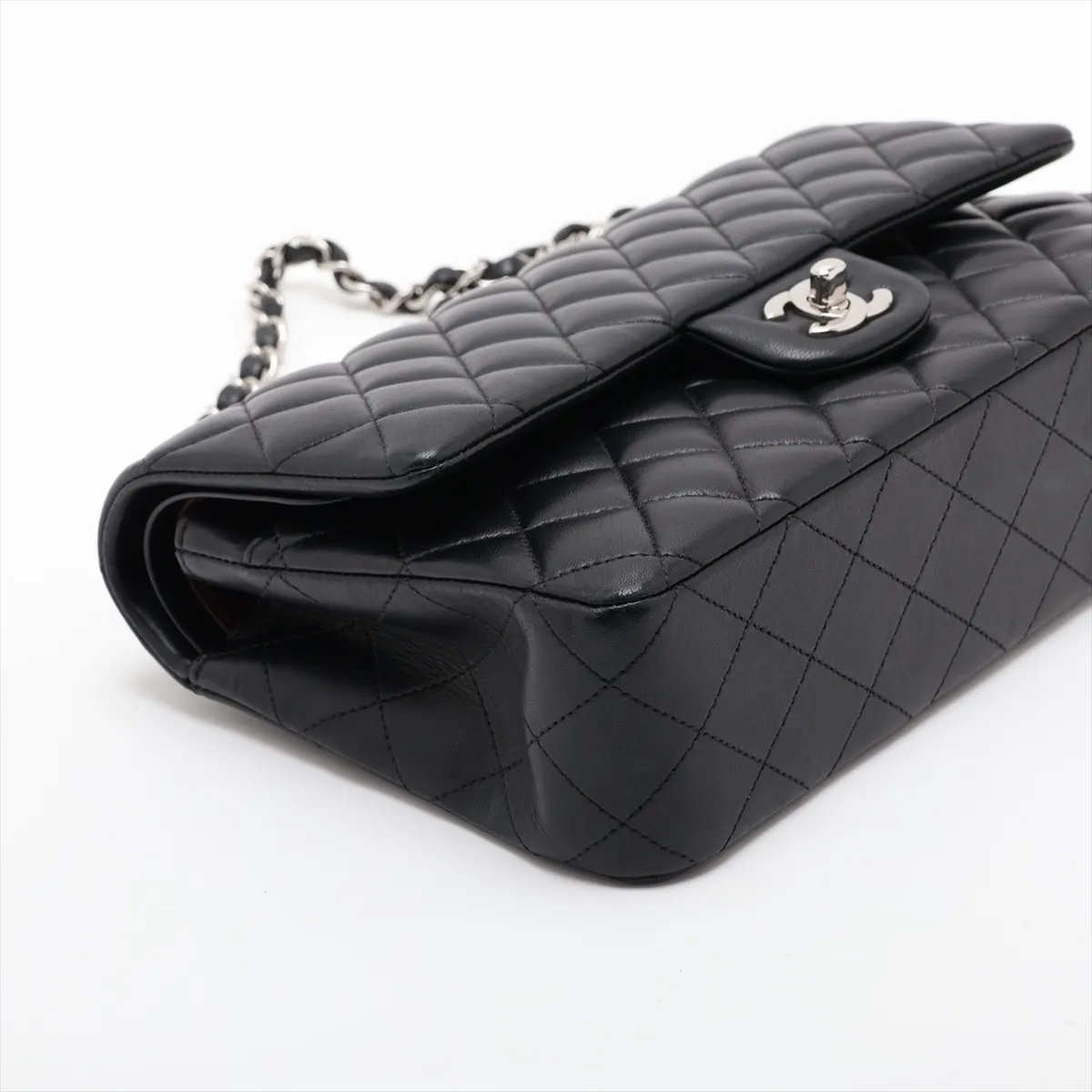 [Individually packaged] Chanel Matelassé 25 Lambskin Double Flap Double Chain Bag, Black with Silver Hardware, 24906653, serial number 24 — view 4