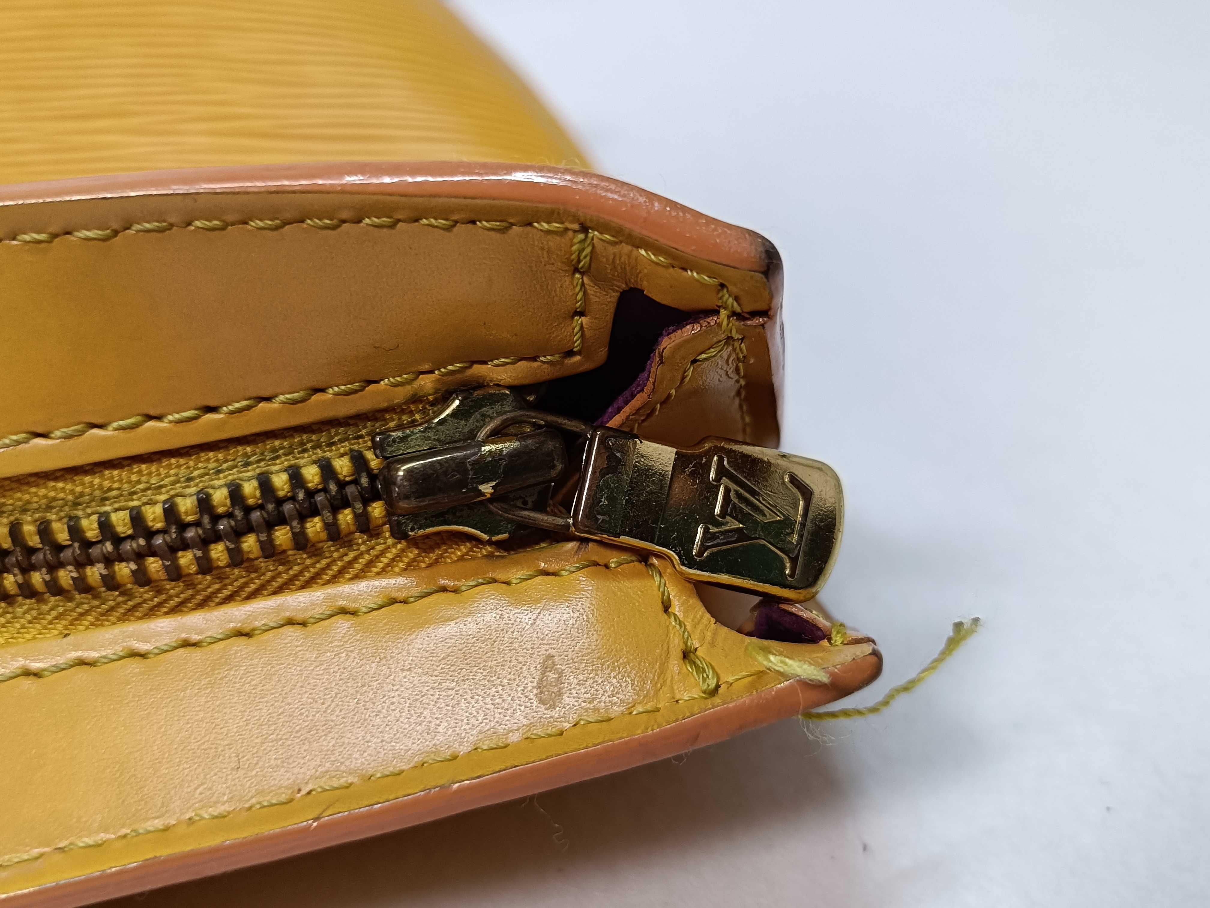 Epi Saint Jacques Handbag — view 8