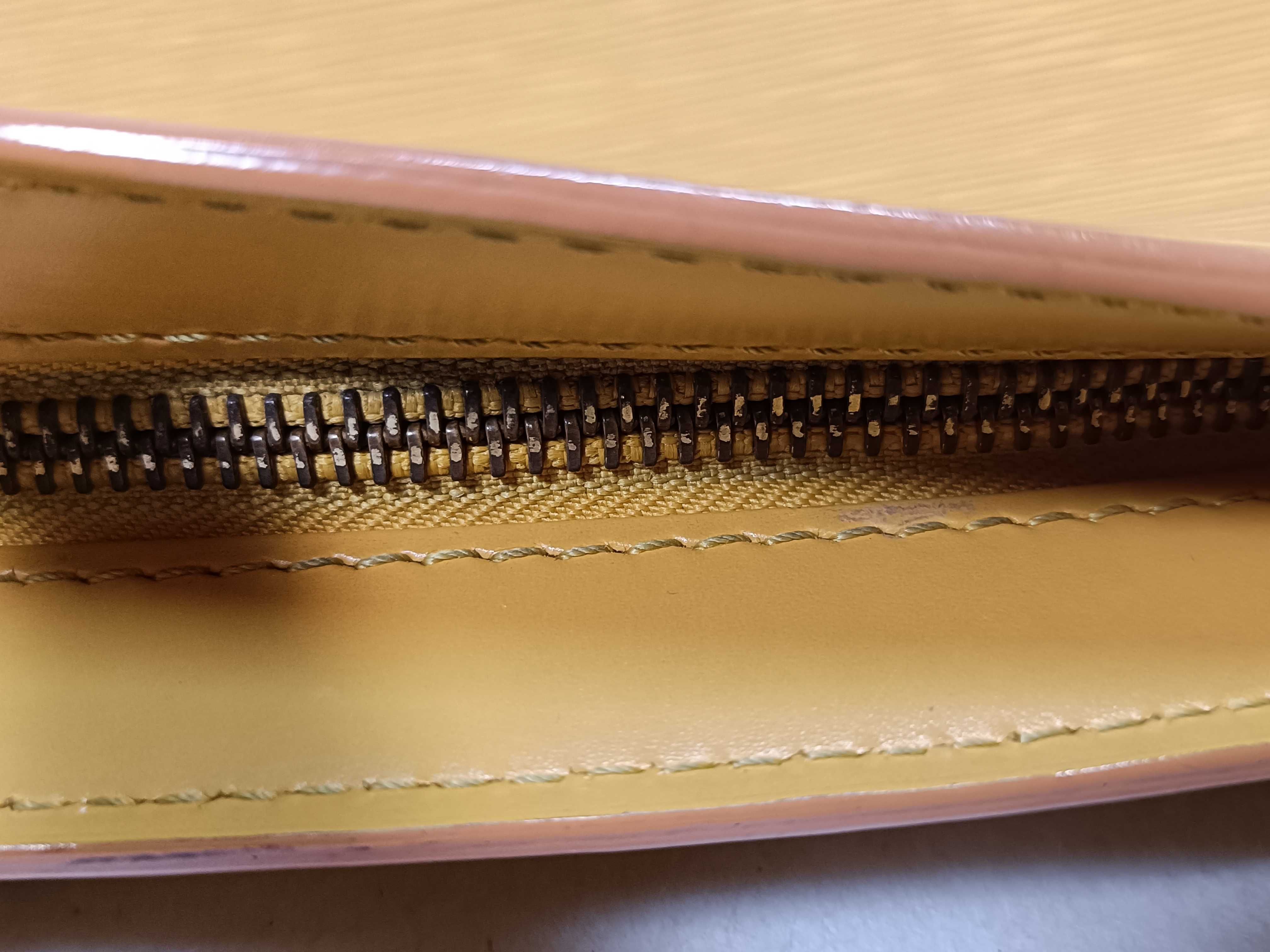 Epi Saint Jacques Handbag — view 9