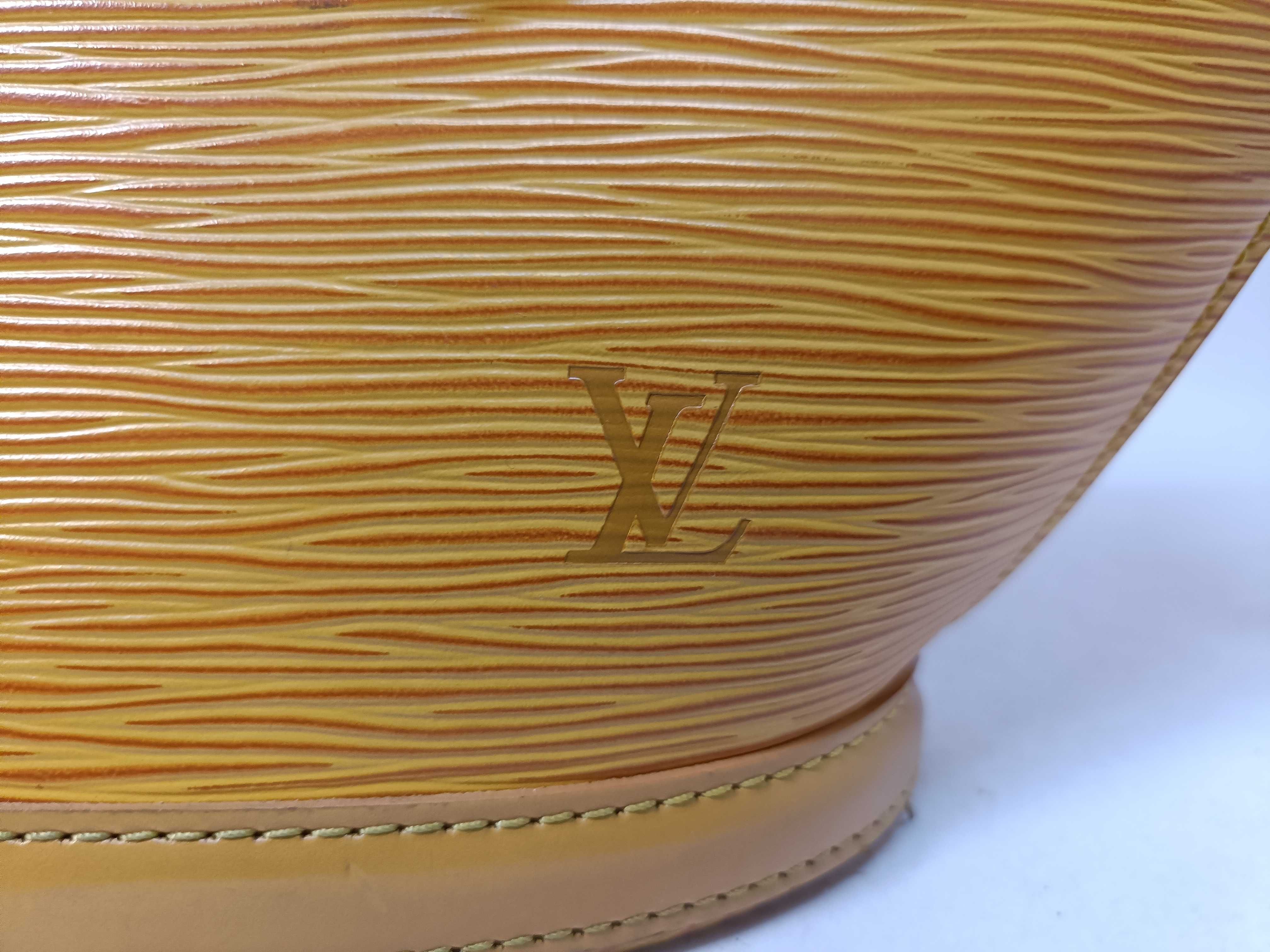 Epi Saint Jacques Handbag — view 10