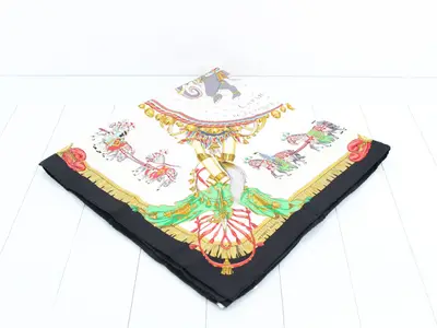 Carre 90, with tags, French and Indian horse blanket