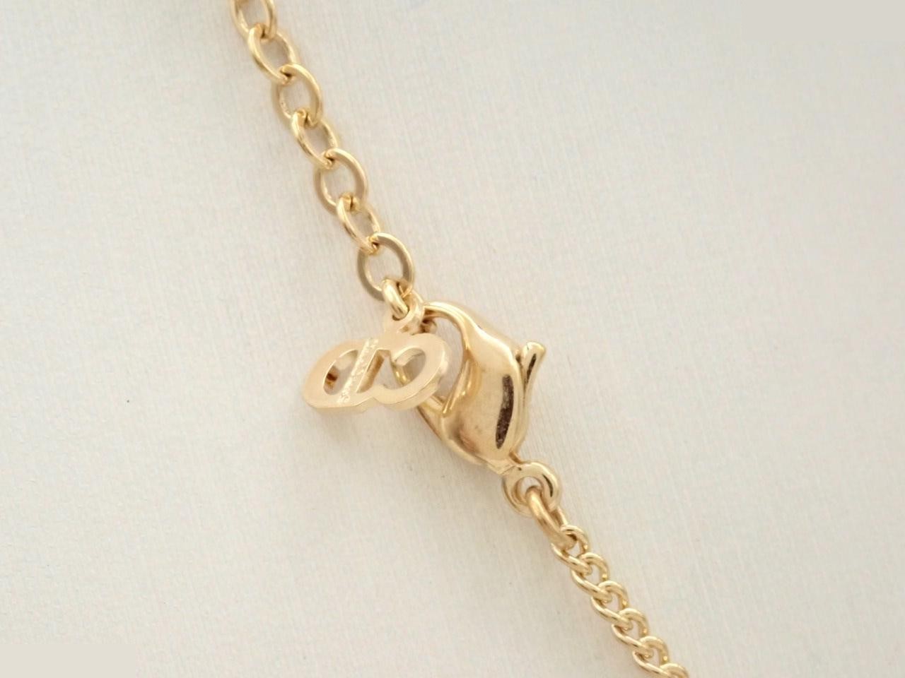 Other line: Precious metals, necklaces, pendants, wrist circumference approximately 43 cm. — view 2