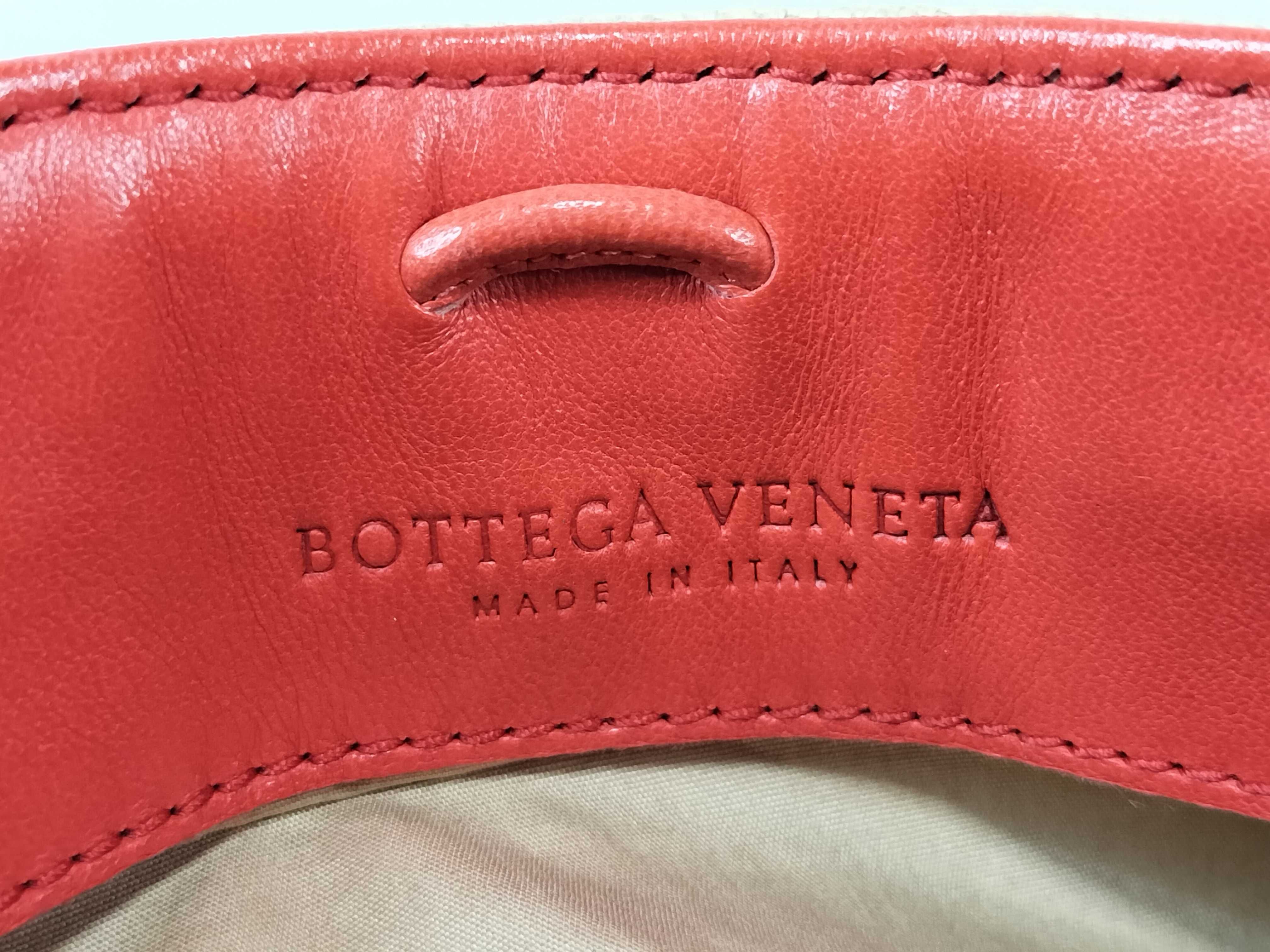 Intrecciato Accessory Pouch One-Shoulder Bag — view 10