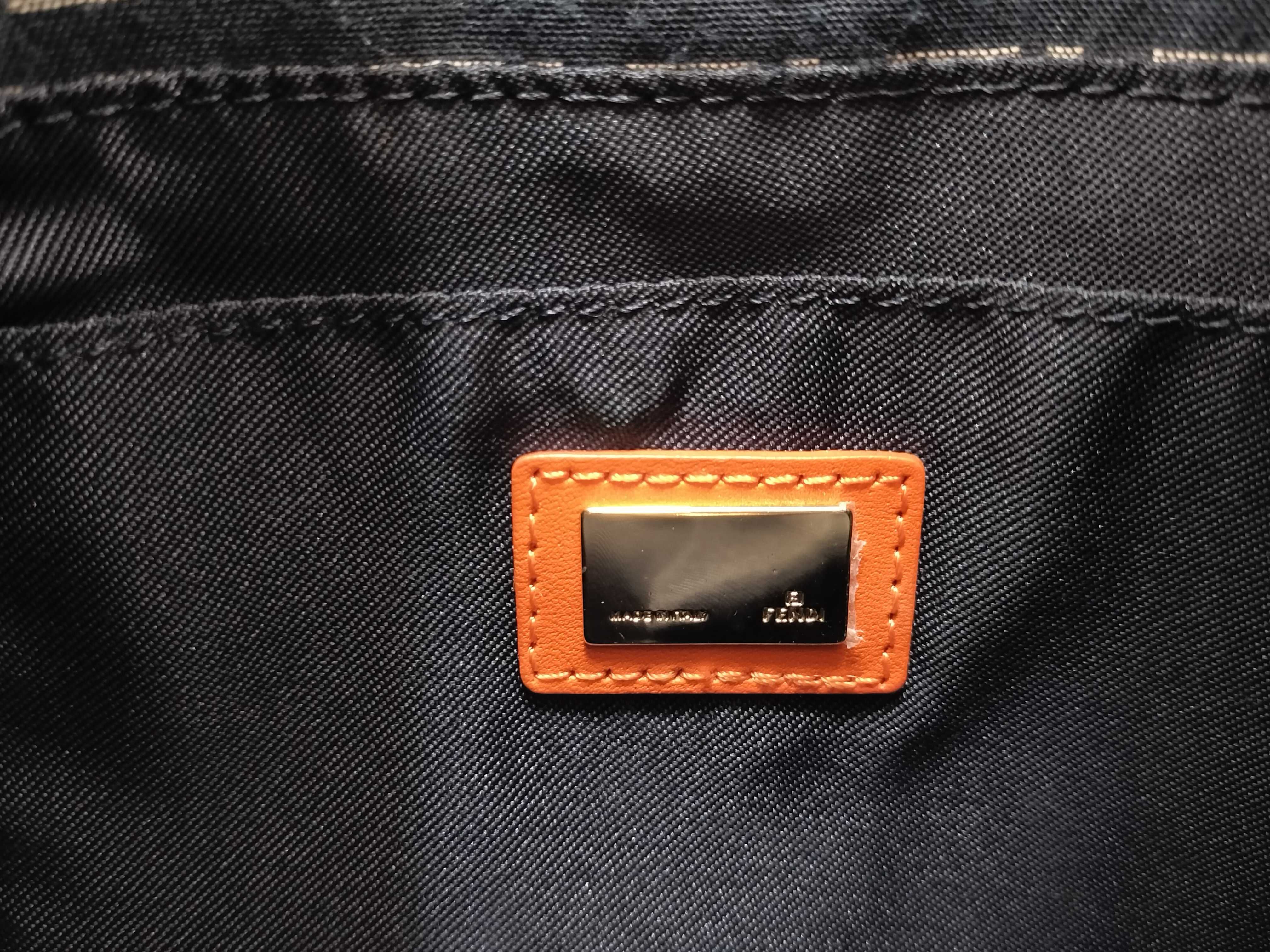 handbag, one-shoulder handbag — view 11