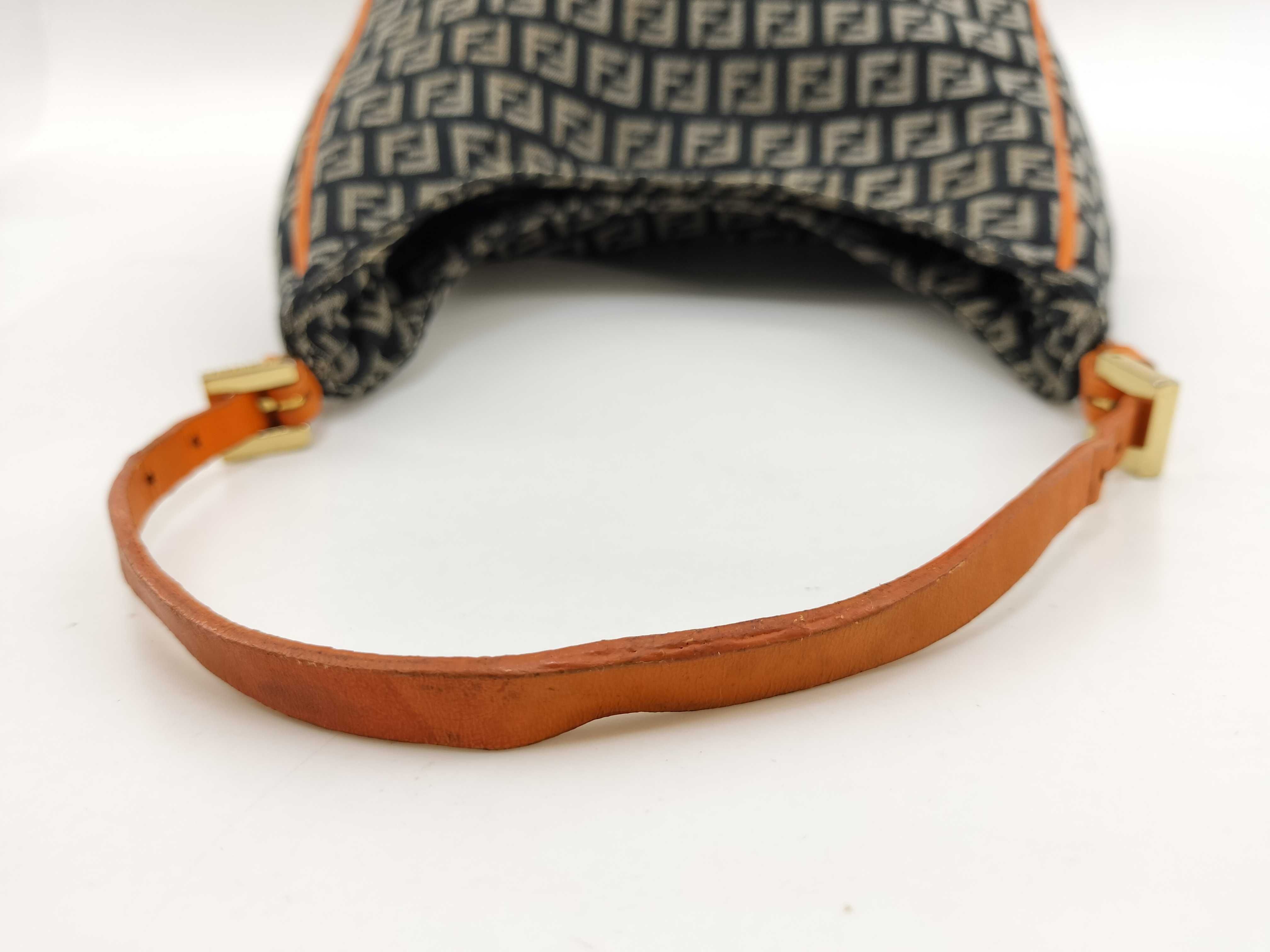 handbag, one-shoulder handbag — view 8