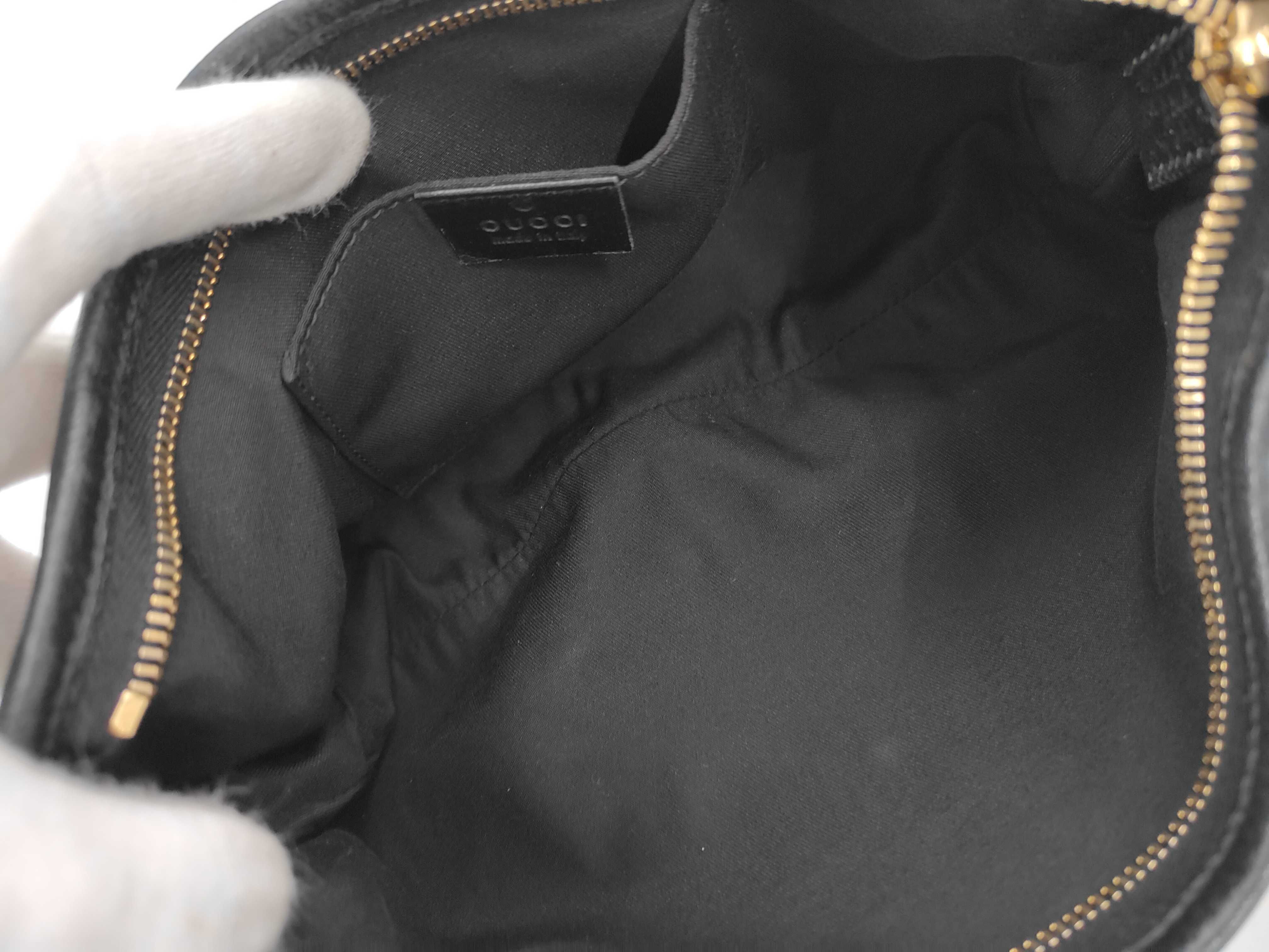 GG Logo Canvas Shoulder Bag Black — view 9