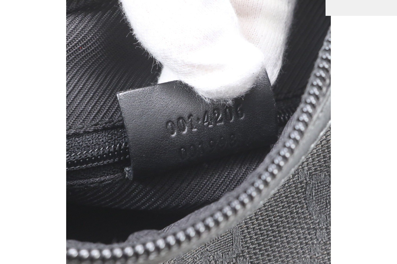 GG Canvas 001 4206 Leather Shoulder Bag — view 9