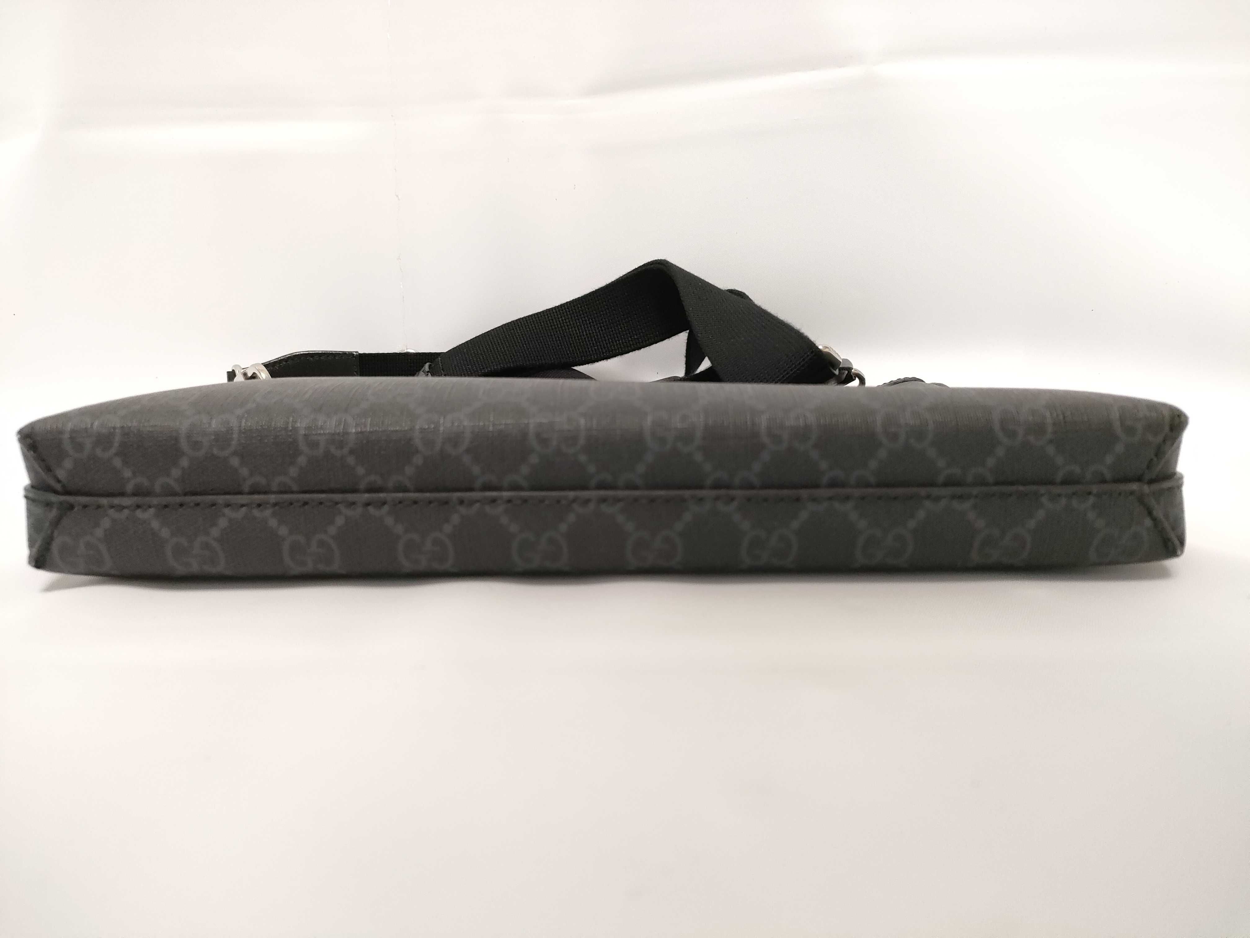 GG Supreme ID- Canvas Supreme Black 30cm Messenger Bag SHW Shoulder Bag — view 3
