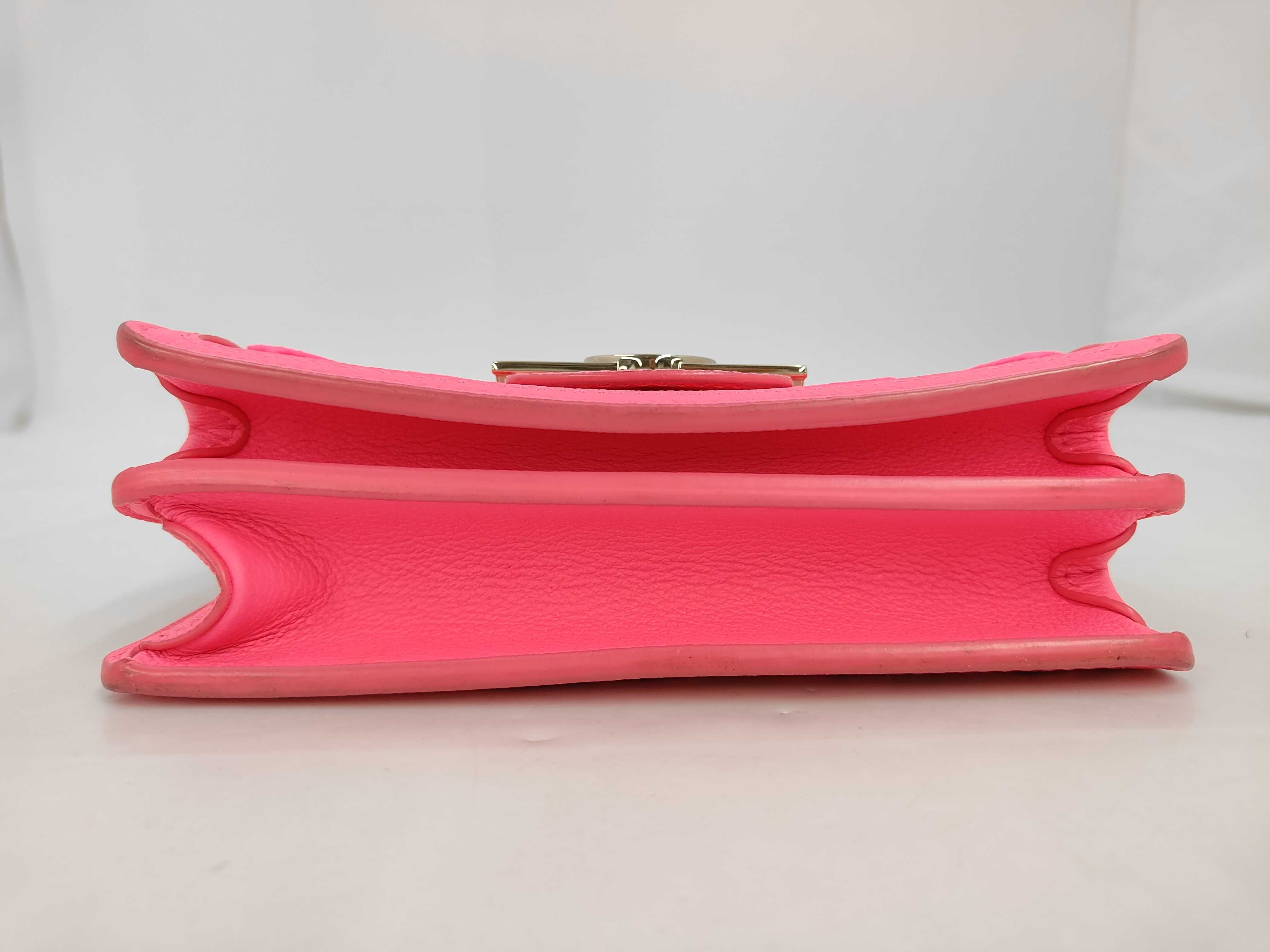 Dauphine MINI Shoulder Bag M20747 Pink Shoulder Bag — view 3