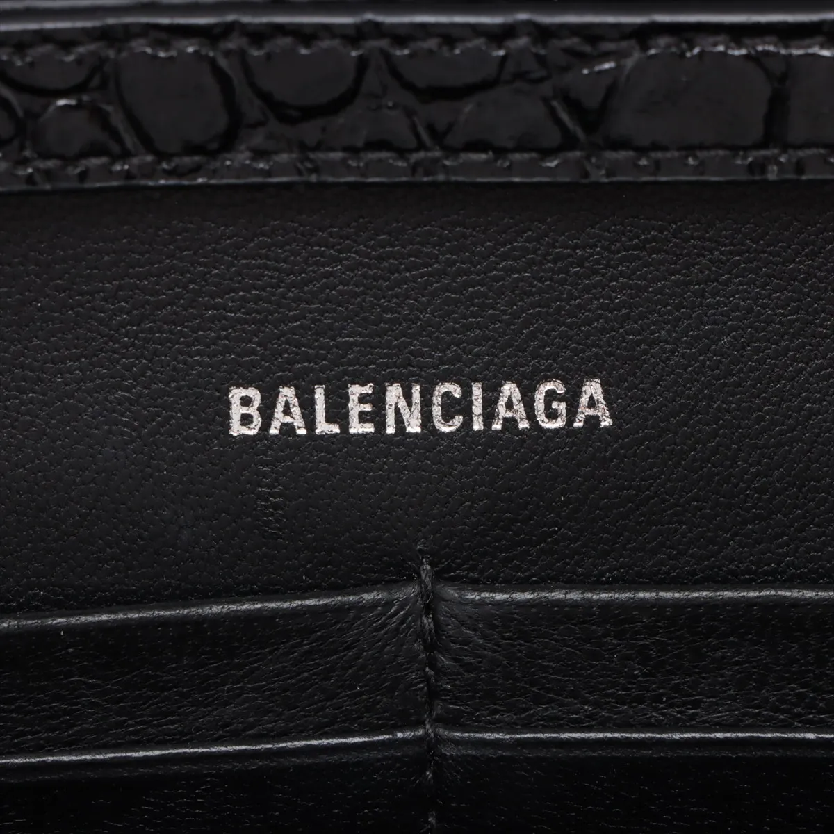 Hour Glass Croco Embossed Chain Wallet Black 656050 — view 11