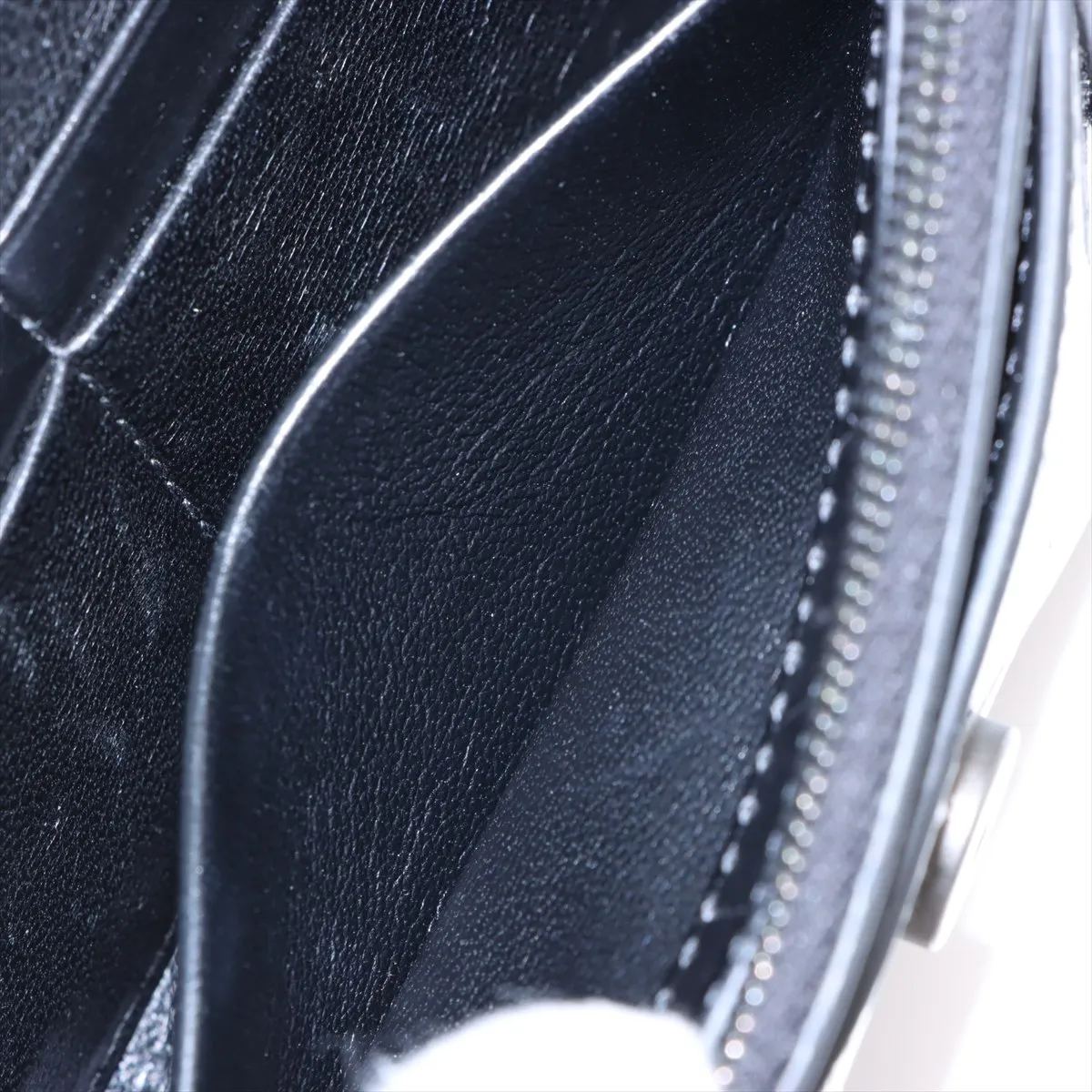 Hour Glass Croco Embossed Chain Wallet Black 656050 — view 7