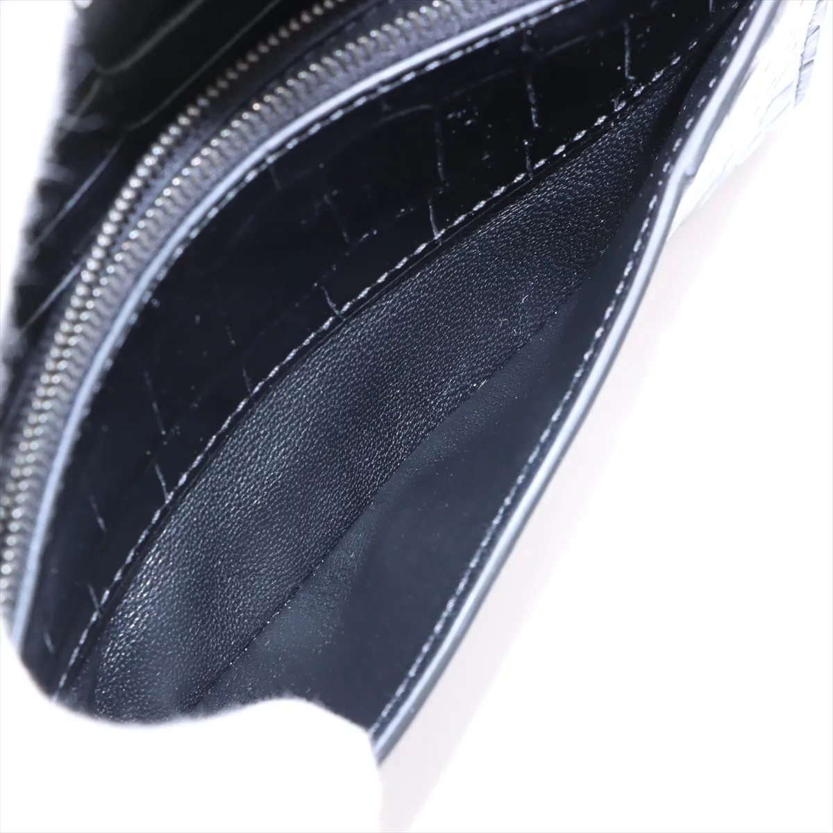 Hour Glass Croco Embossed Chain Wallet Black 656050 — view 9