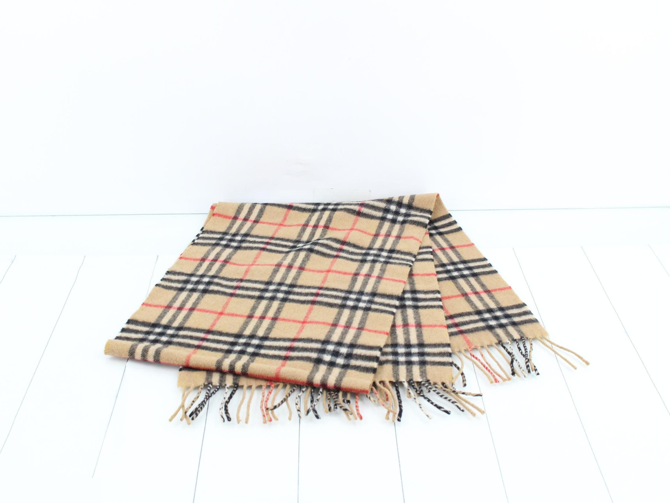 Other lines: Small items, accessories, and scarves — view 3