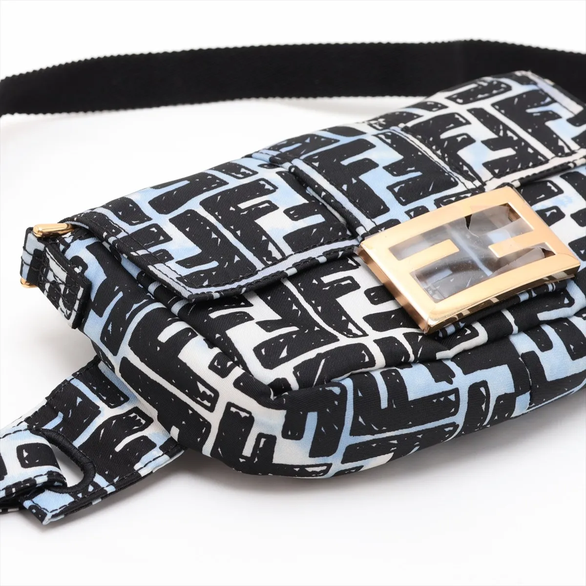 Zucca Mamma Bucket 8BR784 Nylon 2-Way Shoulder Bag Blue x Black — view 4