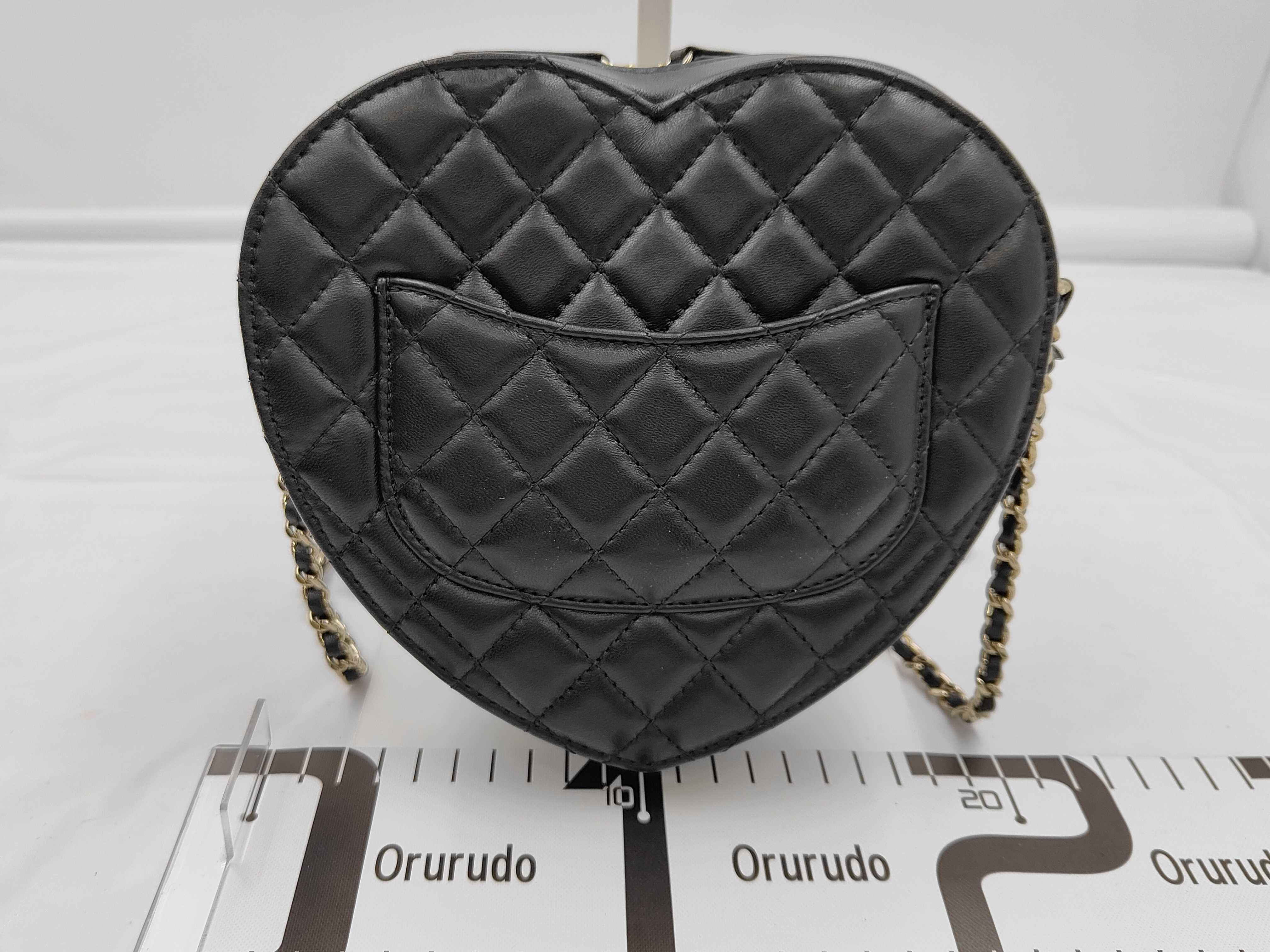 AS5764 Matelassé Heart-Shaped Chain Shoulder Bag (Includes Box and Dust Bag) — view 2