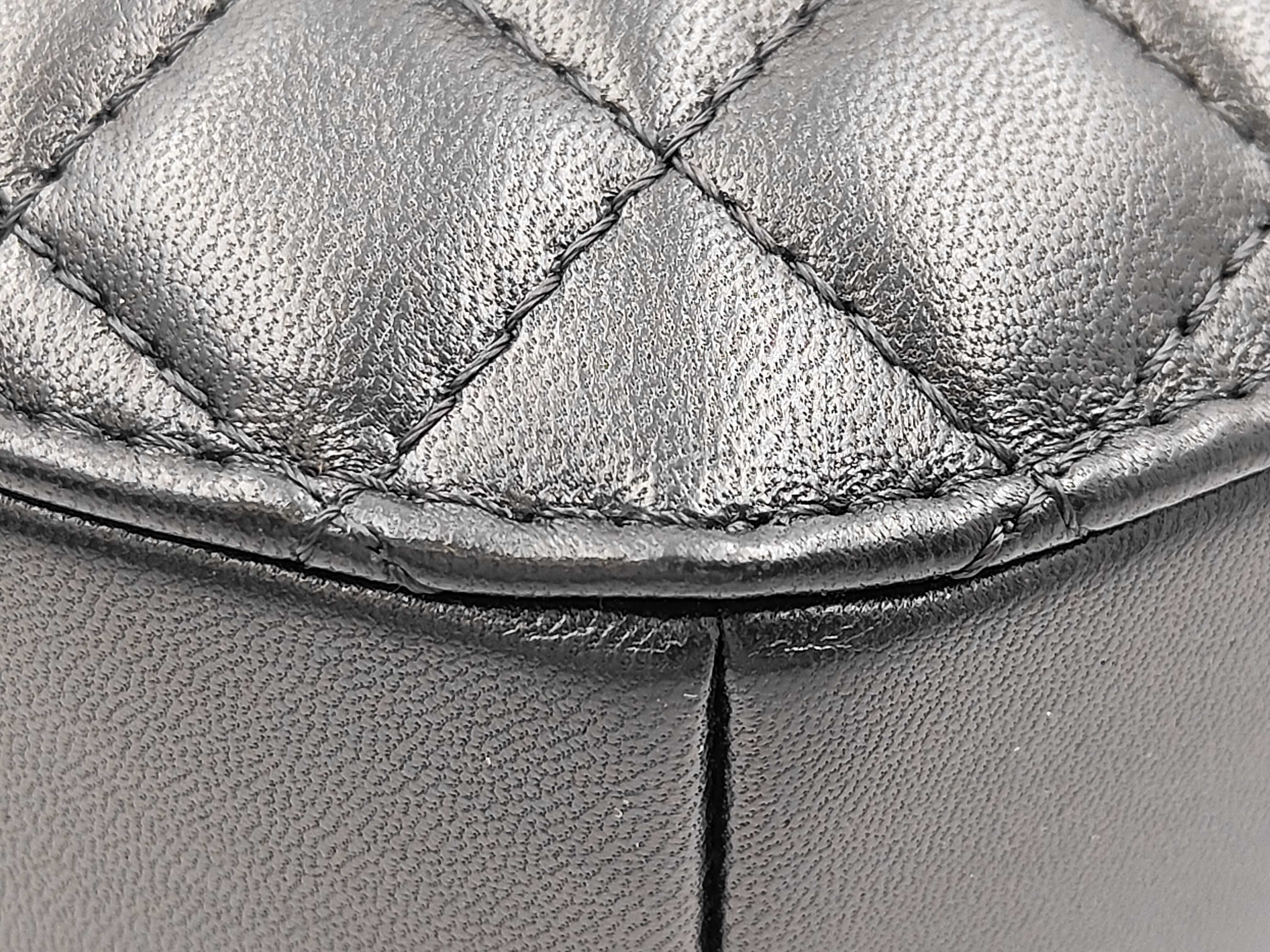 AS5764 Matelassé Heart-Shaped Chain Shoulder Bag (Includes Box and Dust Bag) — view 6