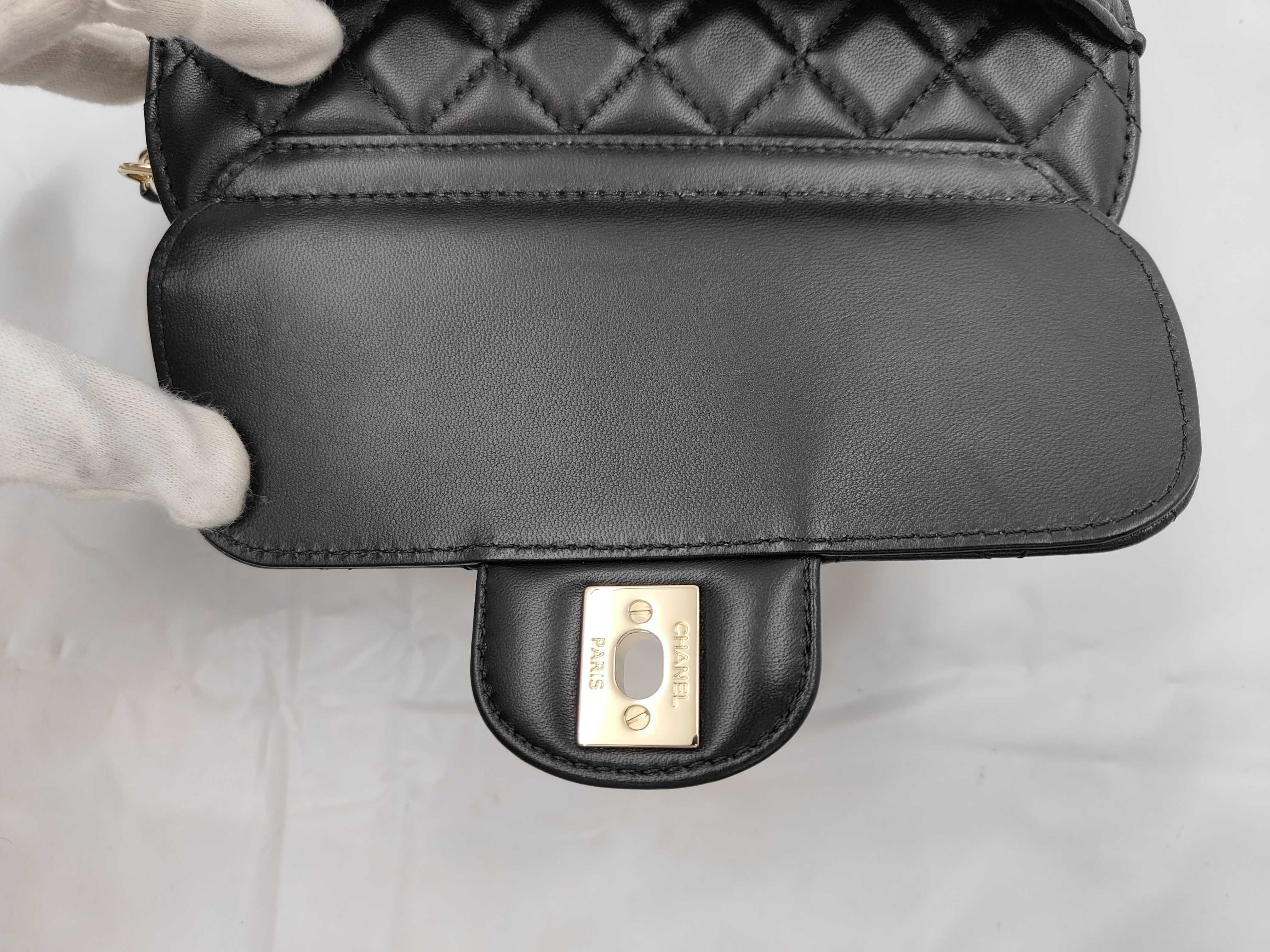 AS5764 Matelassé Heart-Shaped Chain Shoulder Bag (Includes Box and Dust Bag) — view 8