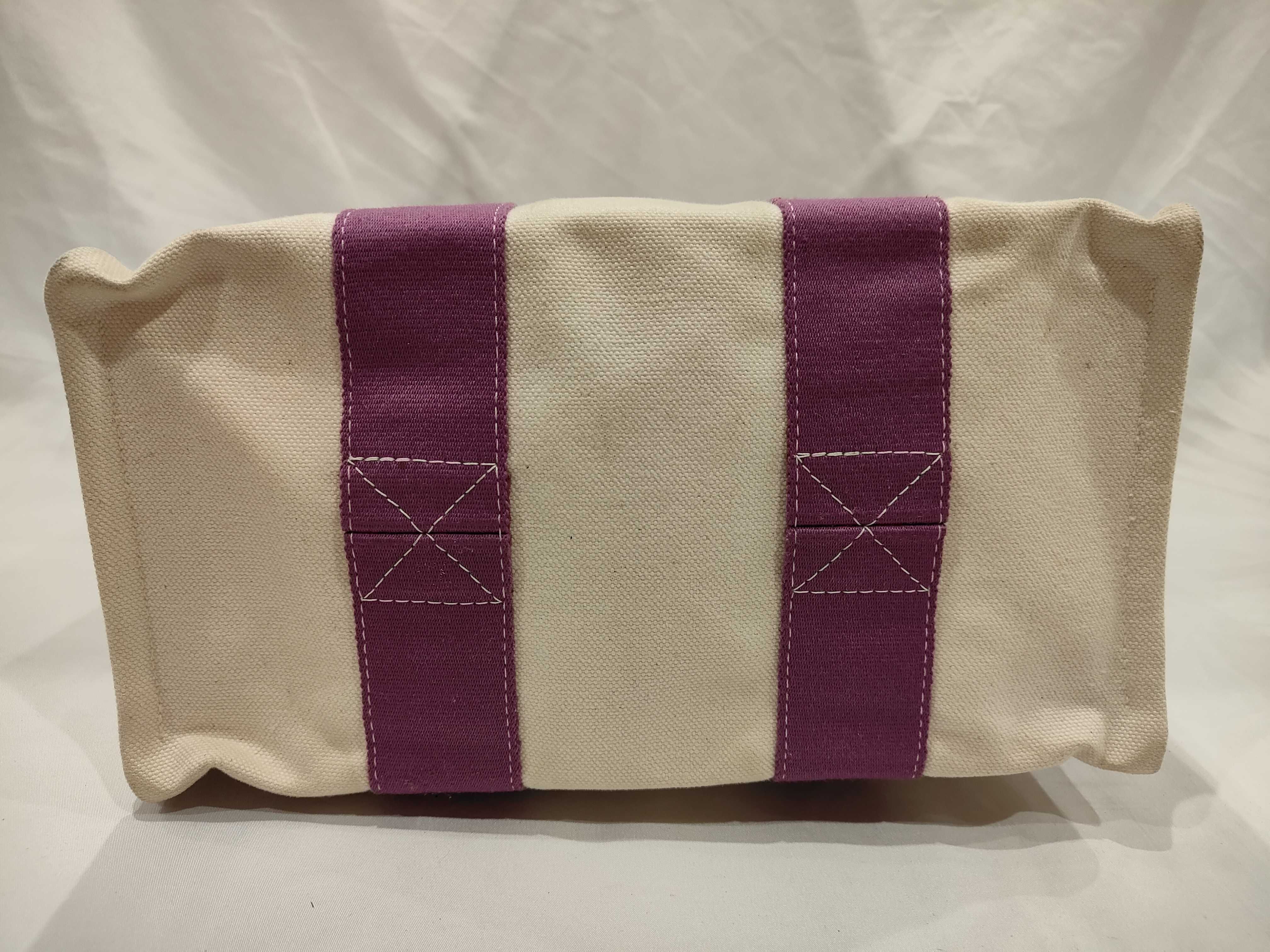 Bora PM Tote Bag — view 3