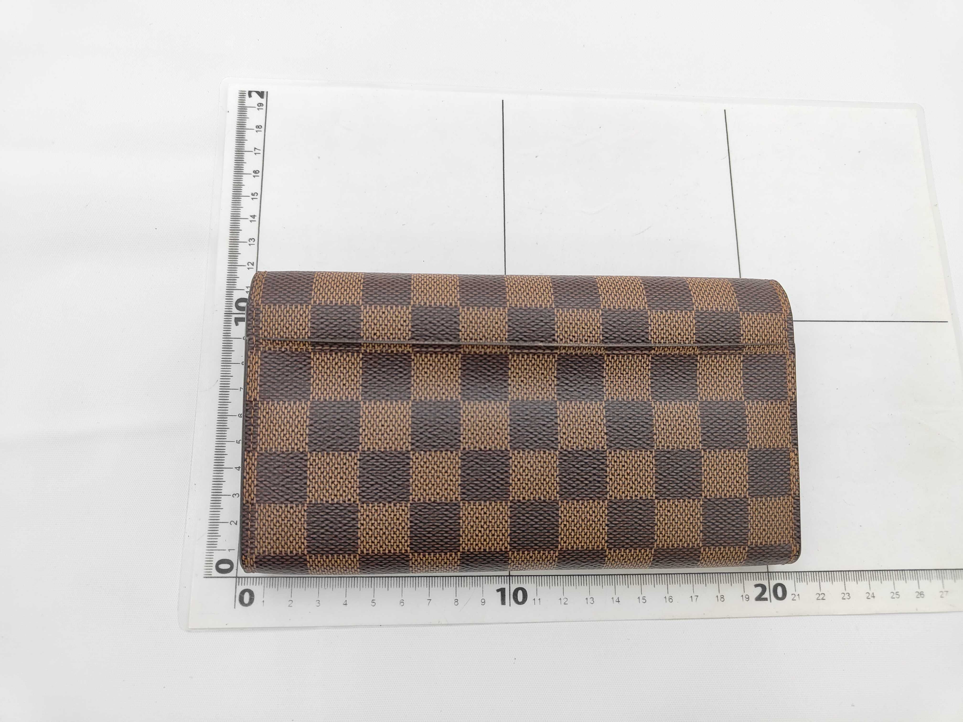 Damier Vuitton Sarah 10 New Model Damier Bag Wallet — view 2