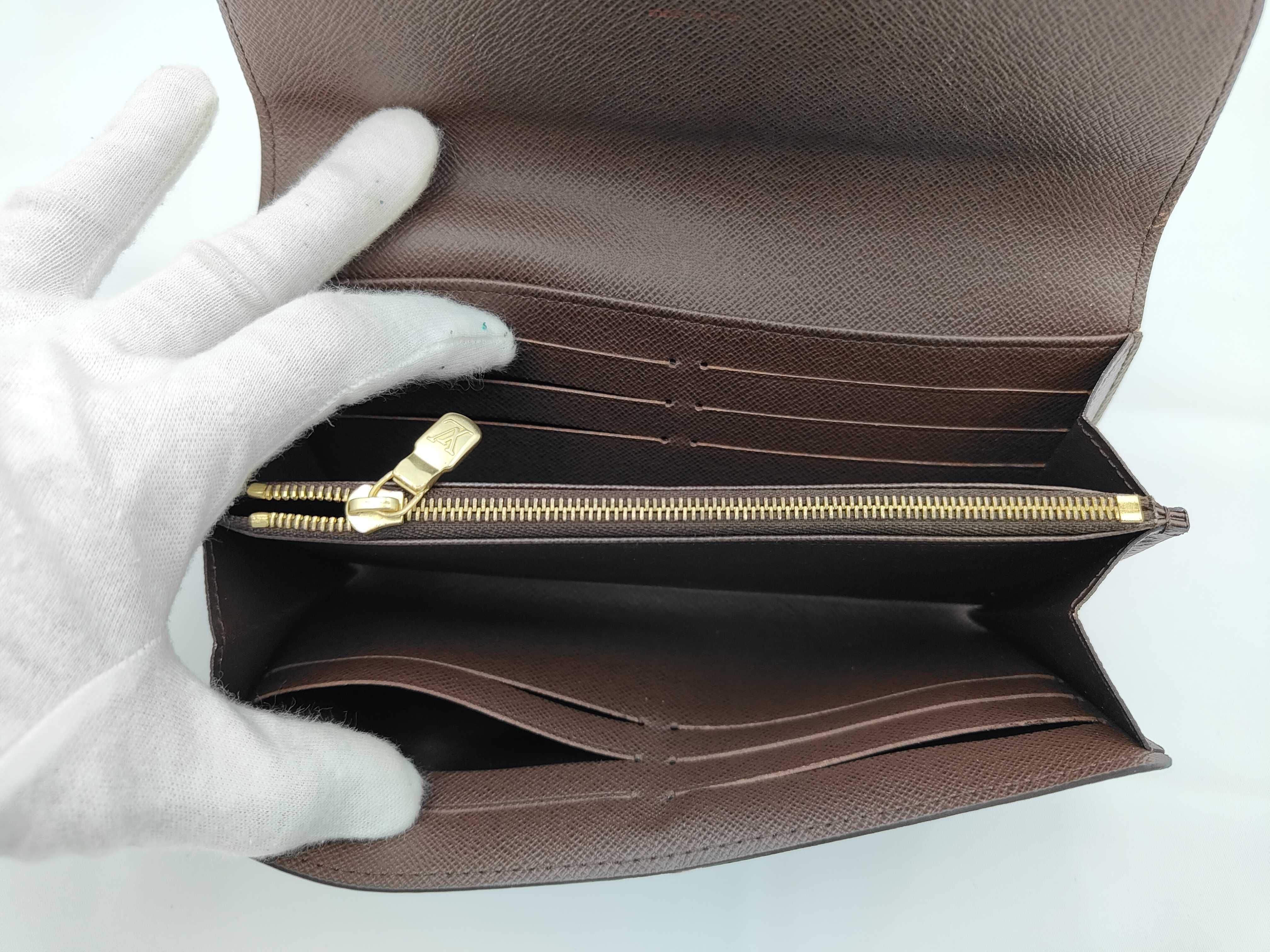 Damier Vuitton Sarah 10 New Model Damier Bag Wallet — view 4