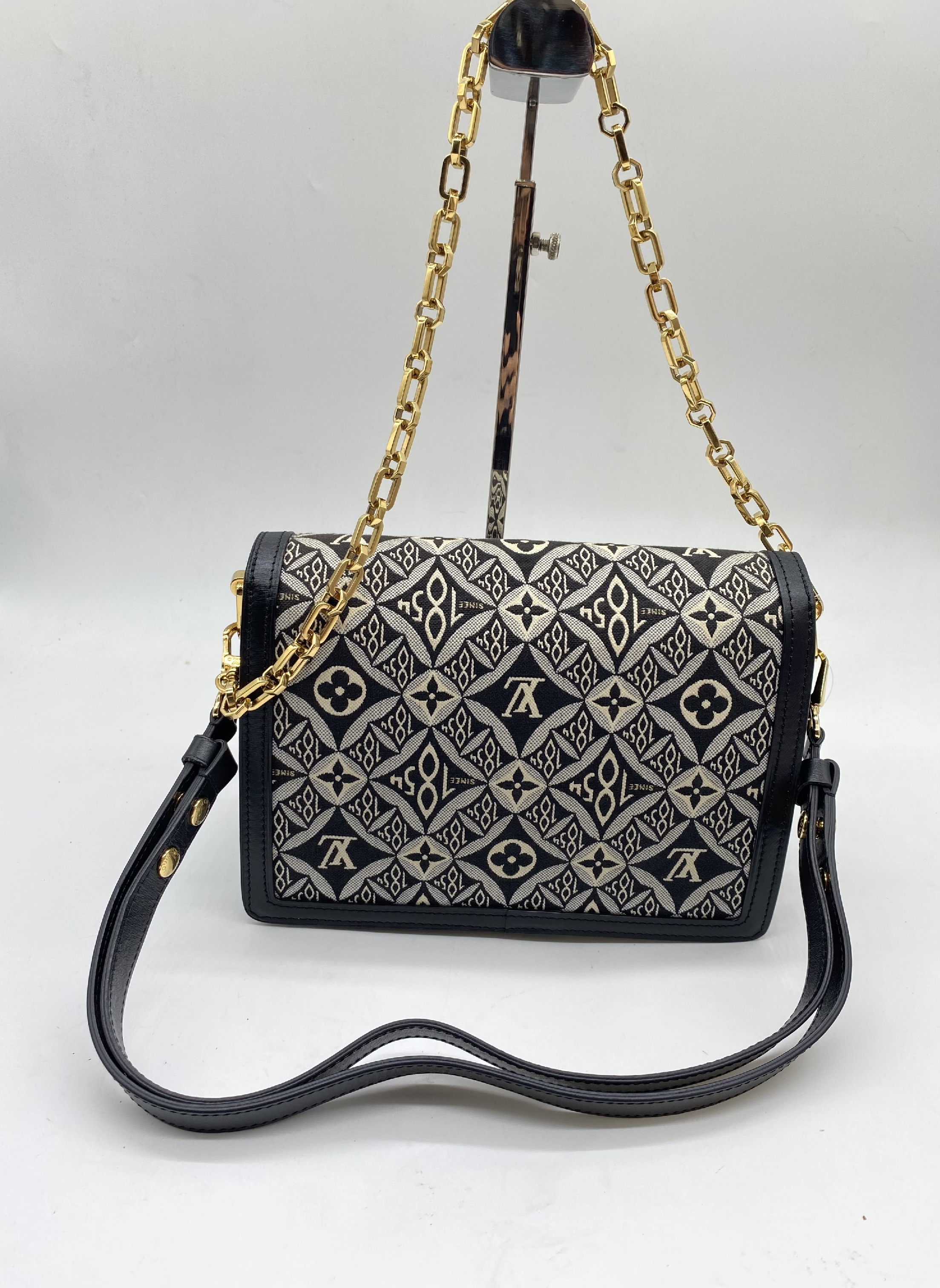 Dauphine MM Jacquard GI3220 Shoulder Bag — view 2