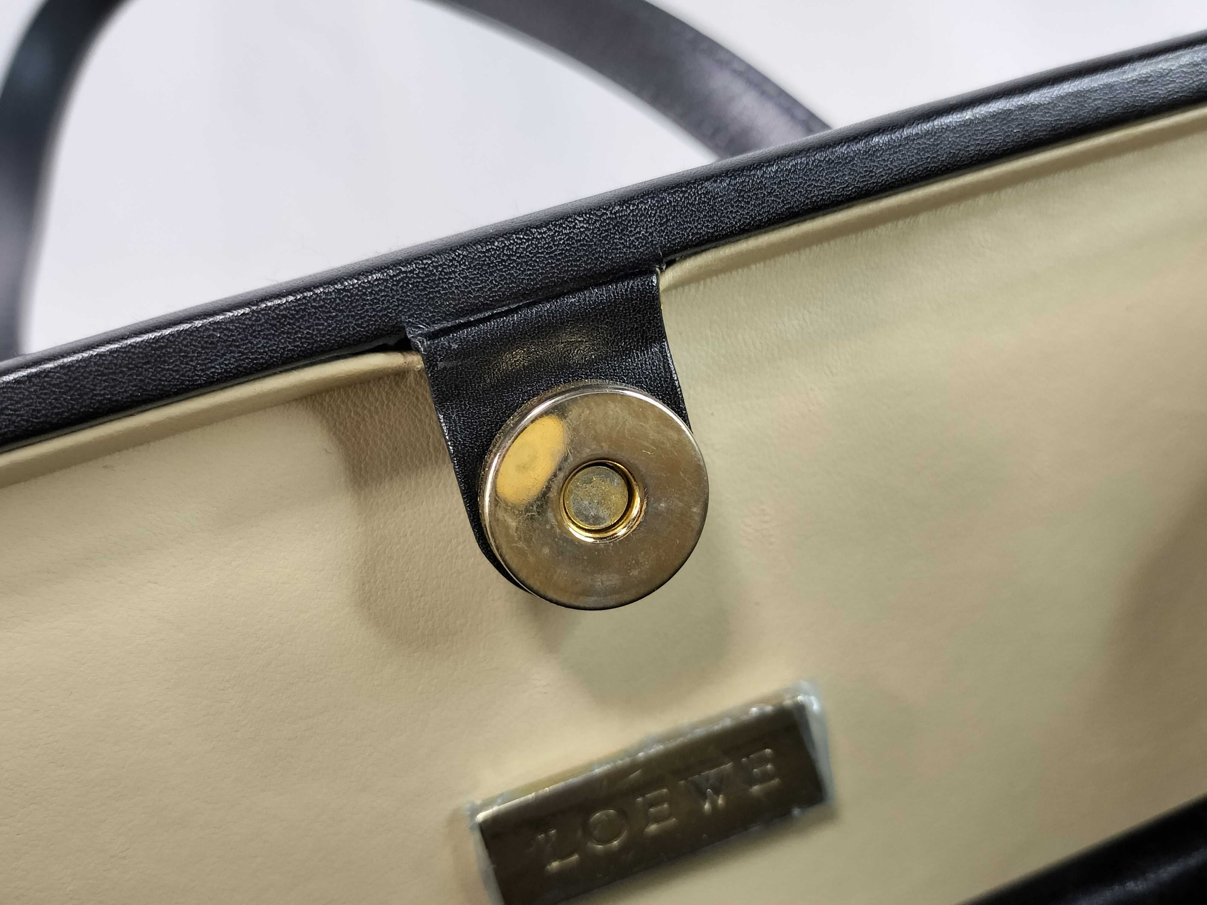 (Loewe) / Clasp Handbag / Vintage / Logo / Calf Leather / Black Handbag — view 13