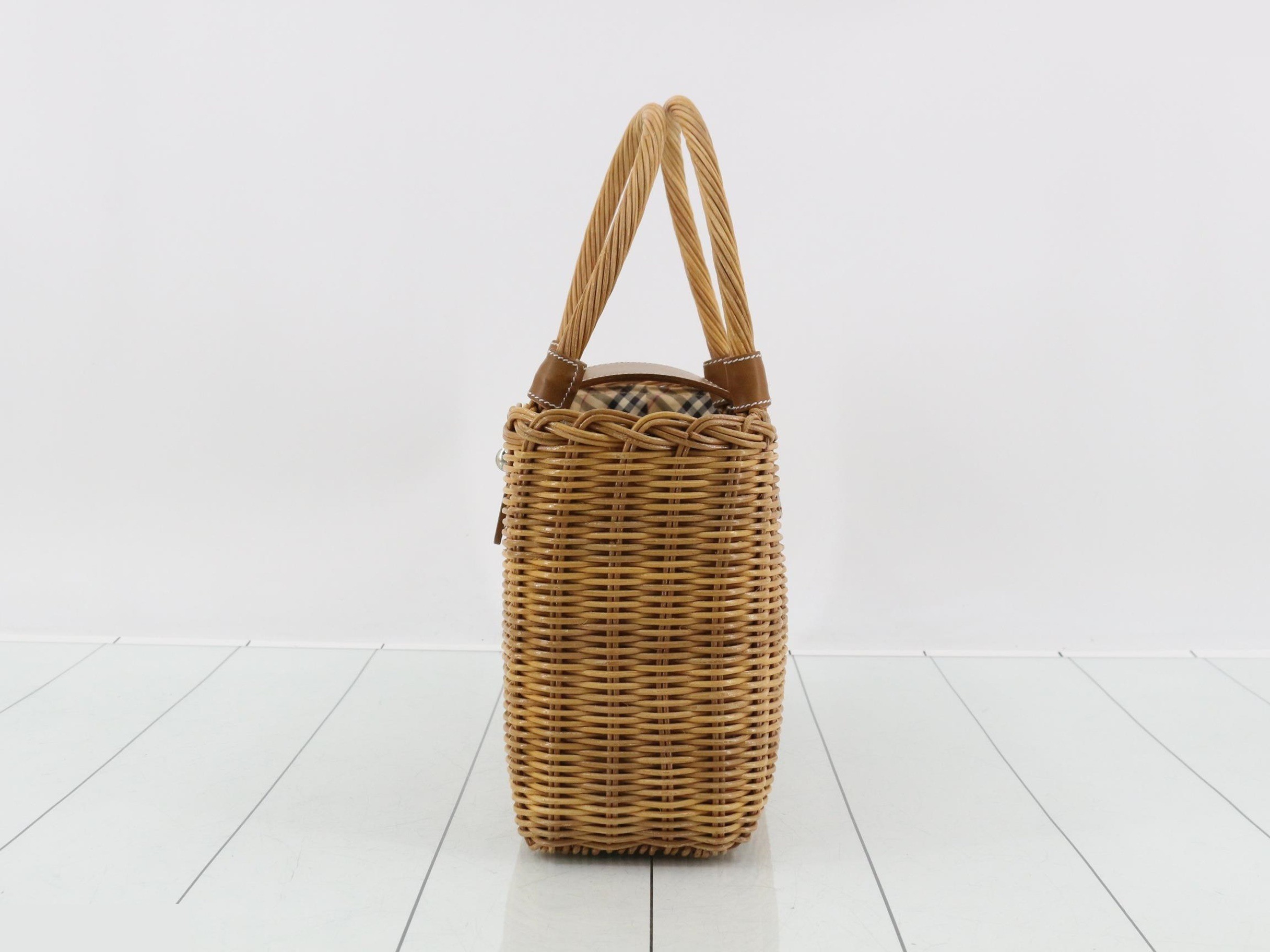 Other lines: Bags and other items — view 3