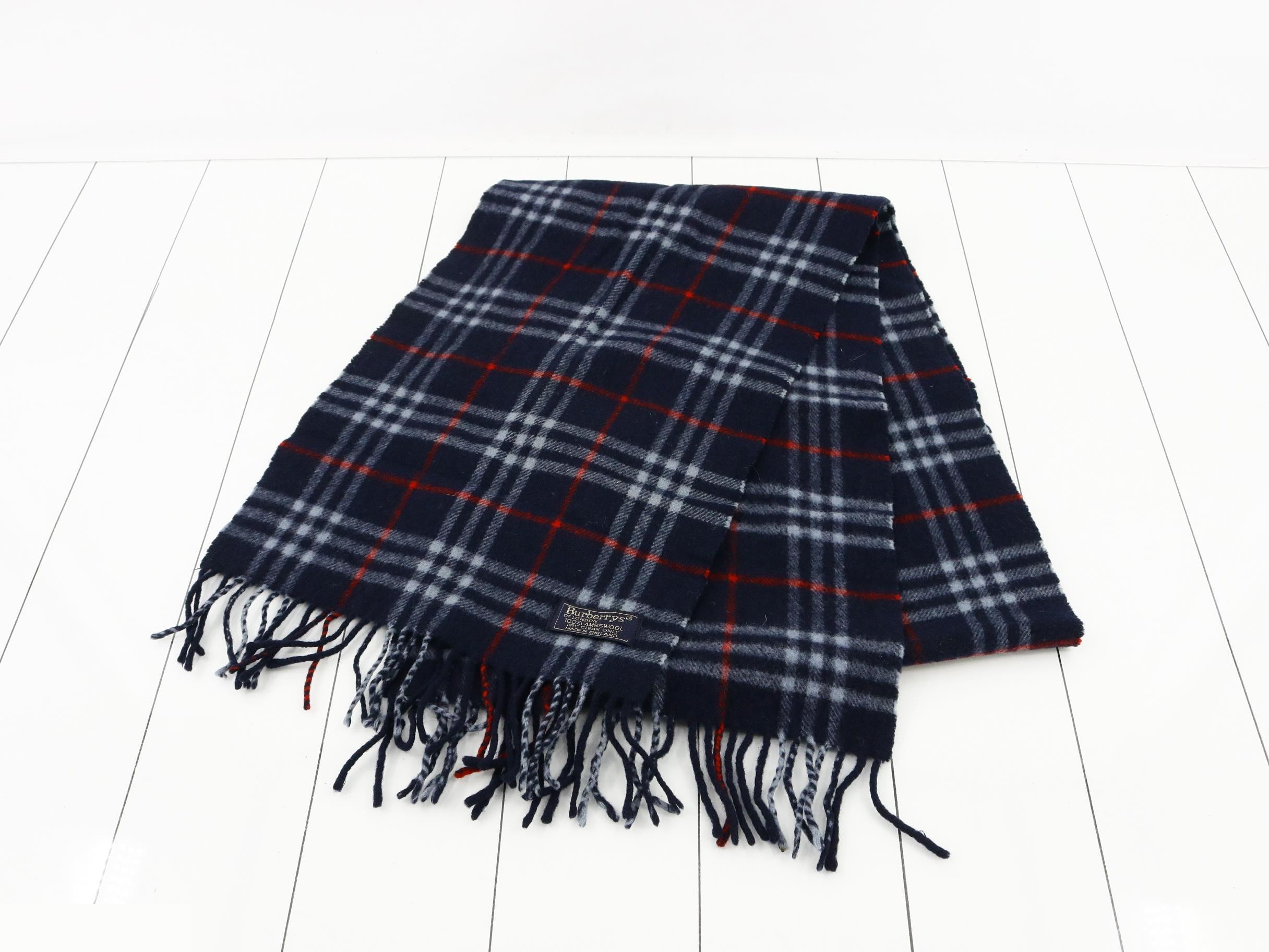 Other lines: Small items, accessories, and scarves — view 2