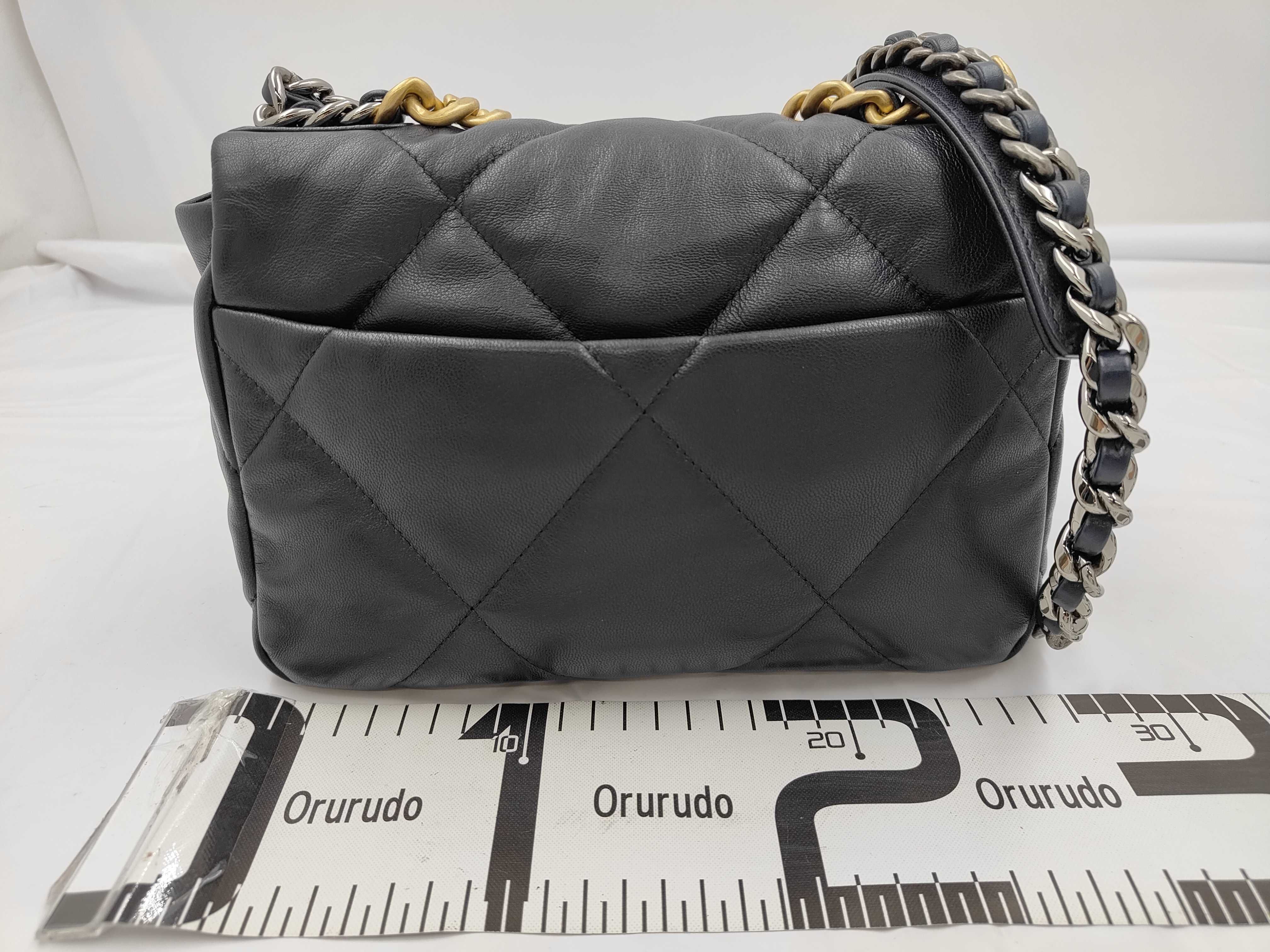 Lambskin Navy Gold x Silver Hardware 30081819 Chain Shoulder Bag — view 2