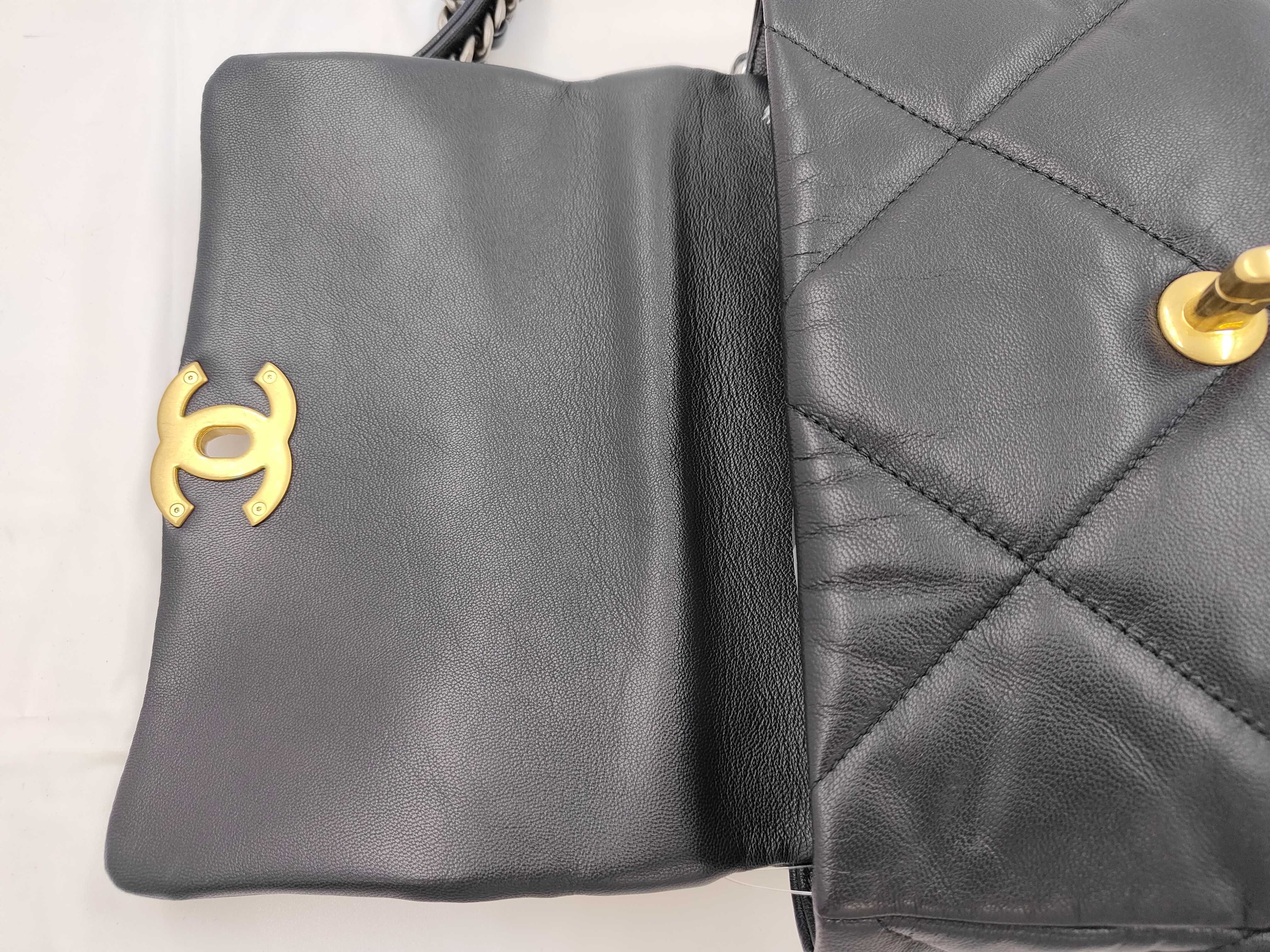 Lambskin Navy Gold x Silver Hardware 30081819 Chain Shoulder Bag — view 8