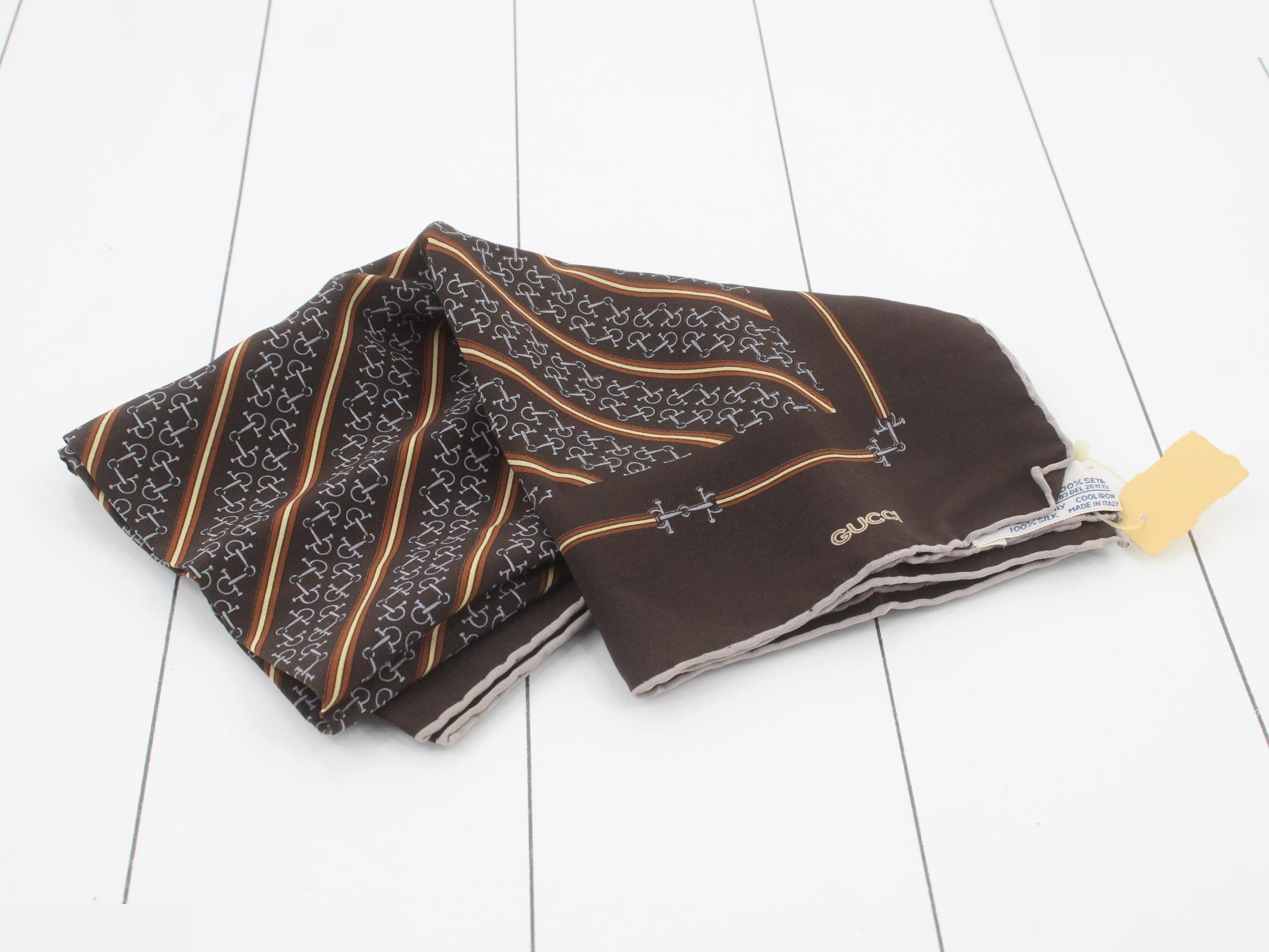 Unused Gucci vintage scarf with box. — view 2