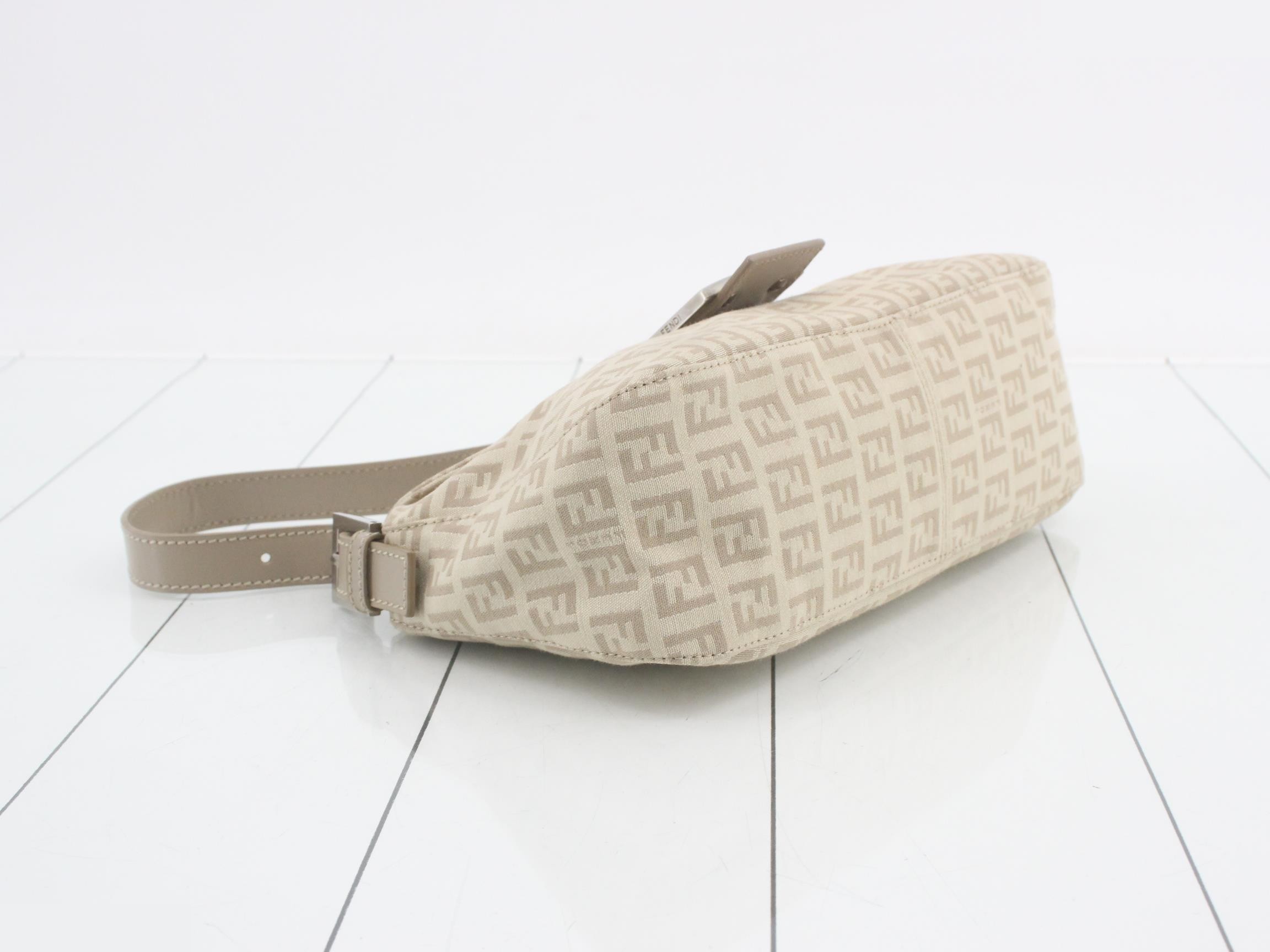 ZUCCA Mamma Bucket Shoulder Bag — view 5