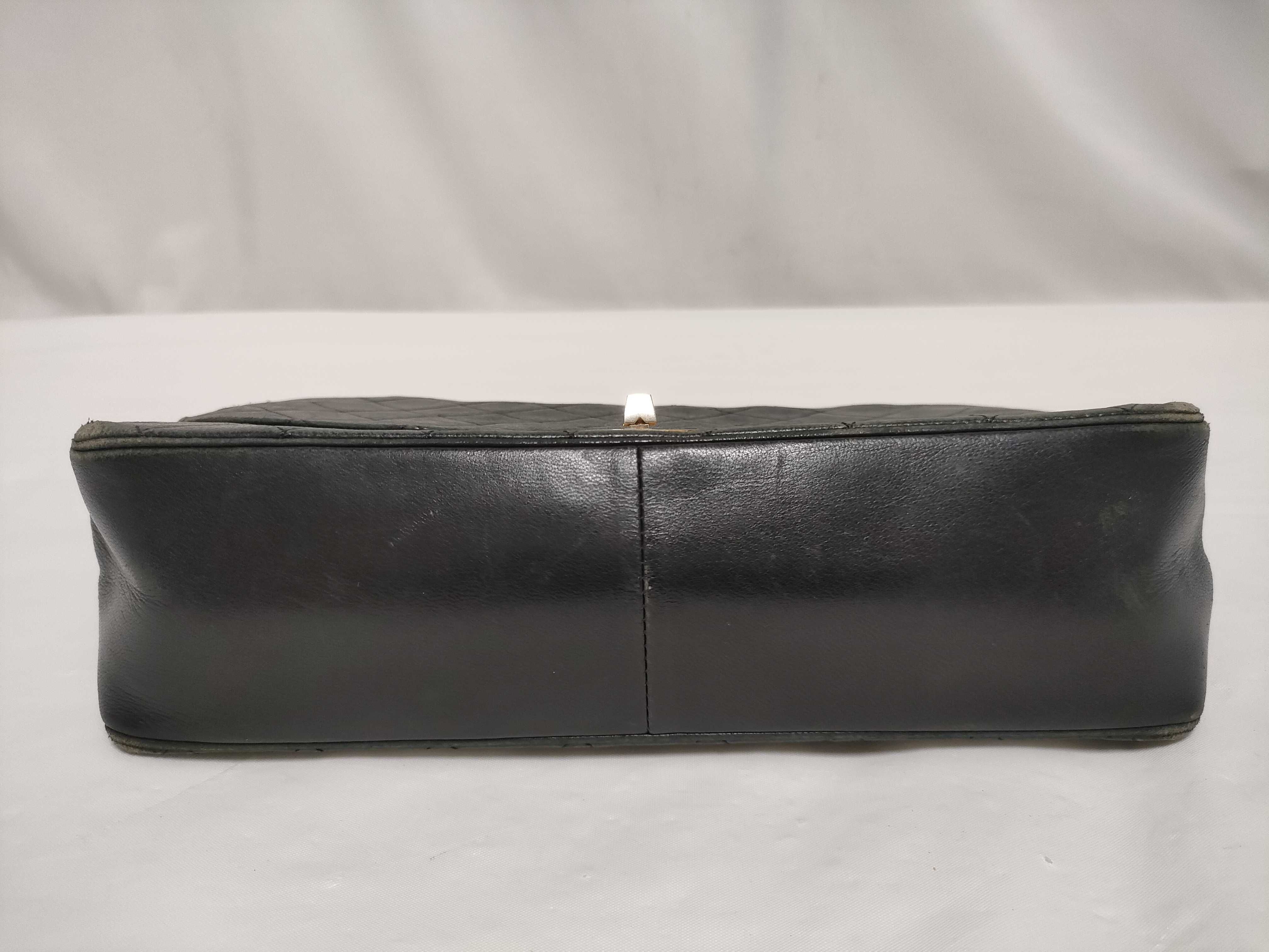 Old Chain Double Flare Matelassé Handbag — view 7