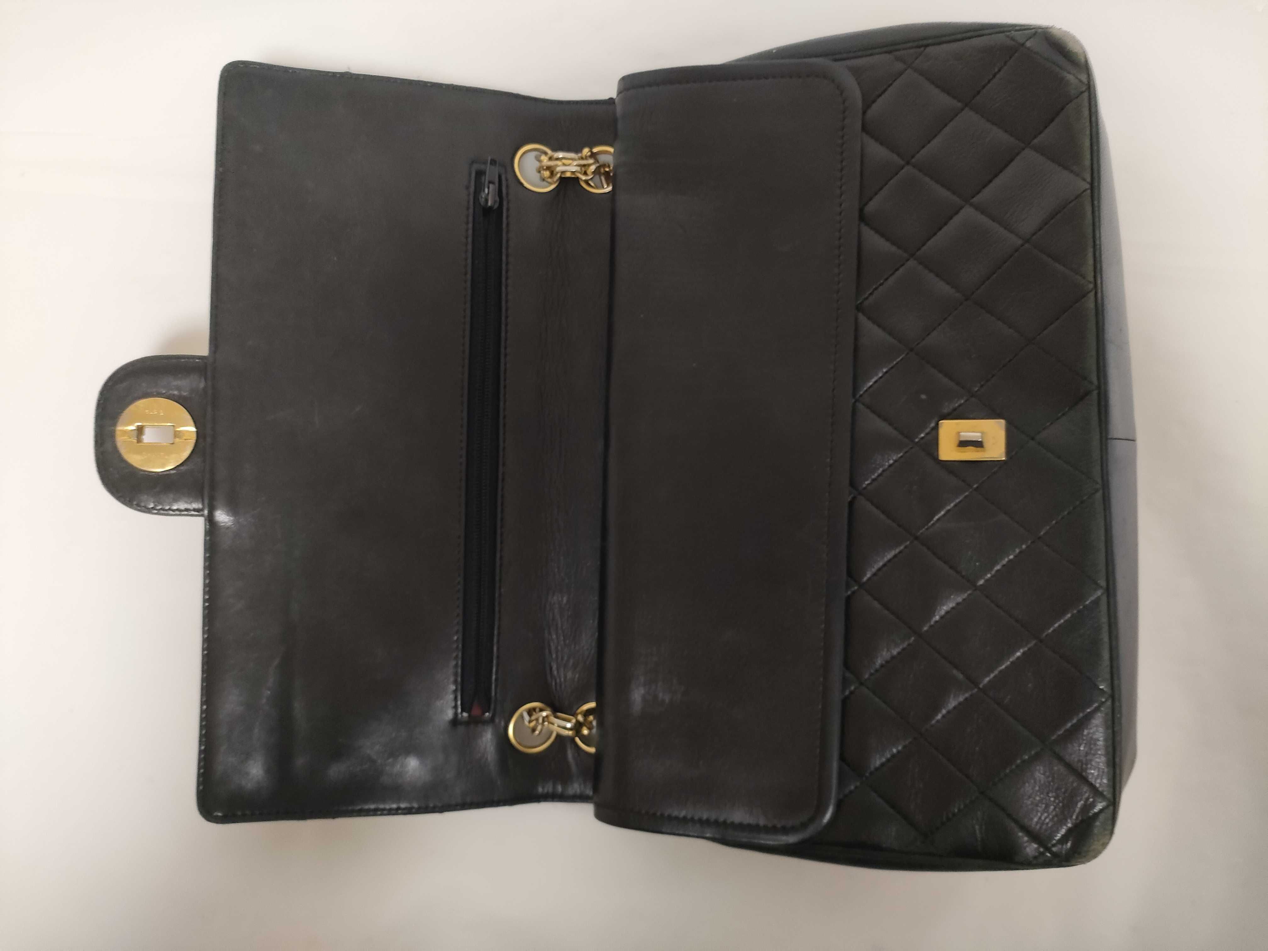 Old Chain Double Flare Matelassé Handbag — view 8
