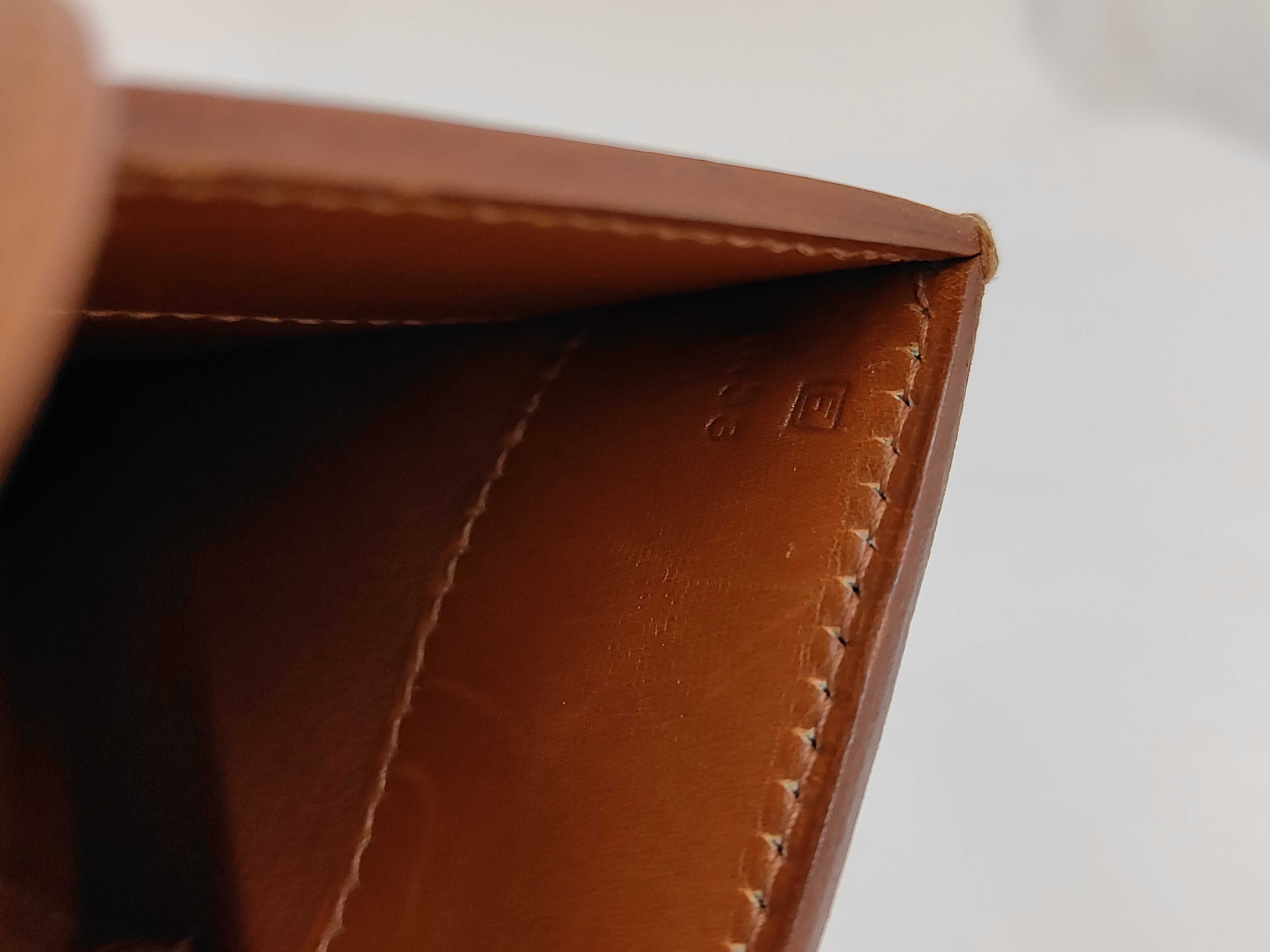 Philo PM Box Calf Brown Gold Hardware E Stamp Shoulder Bag — view 11