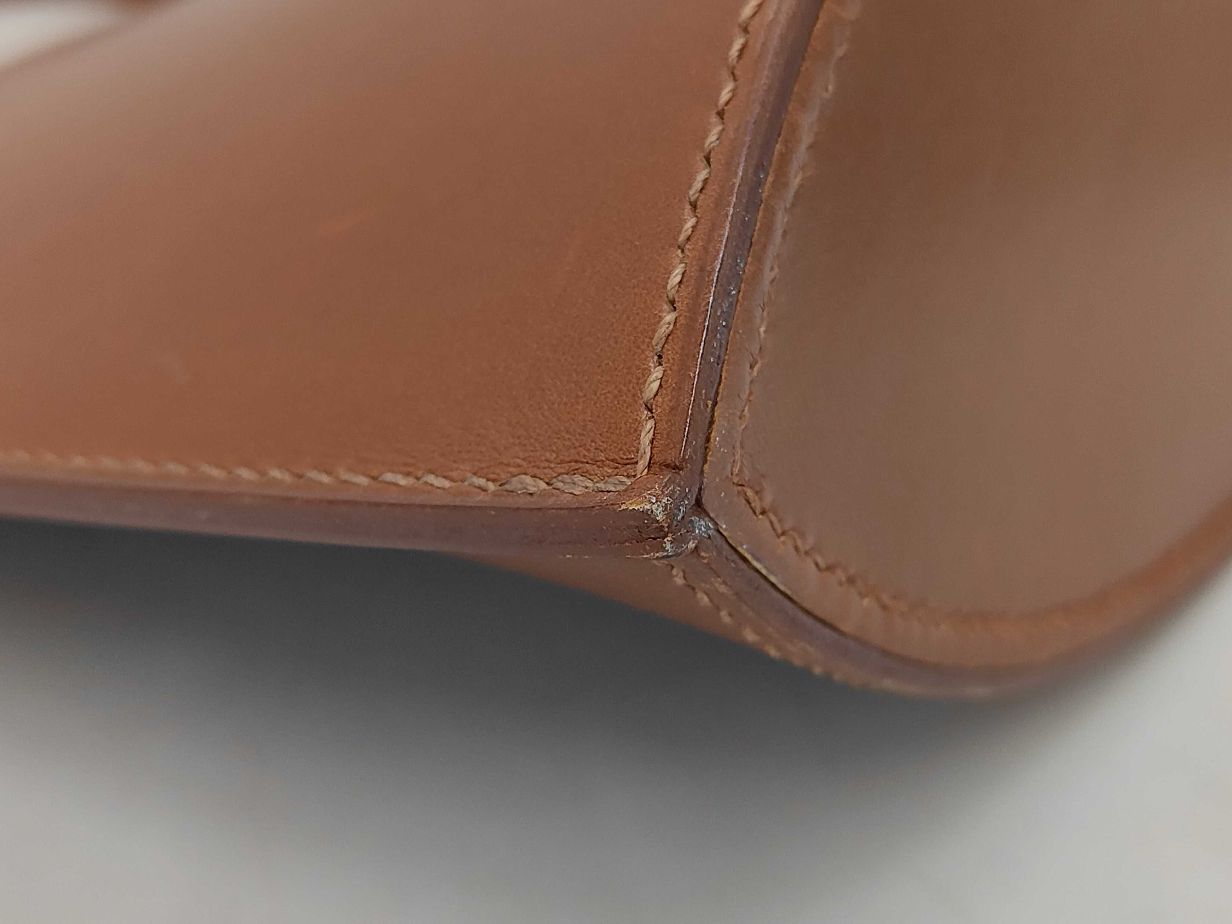 Philo PM Box Calf Brown Gold Hardware E Stamp Shoulder Bag — view 3